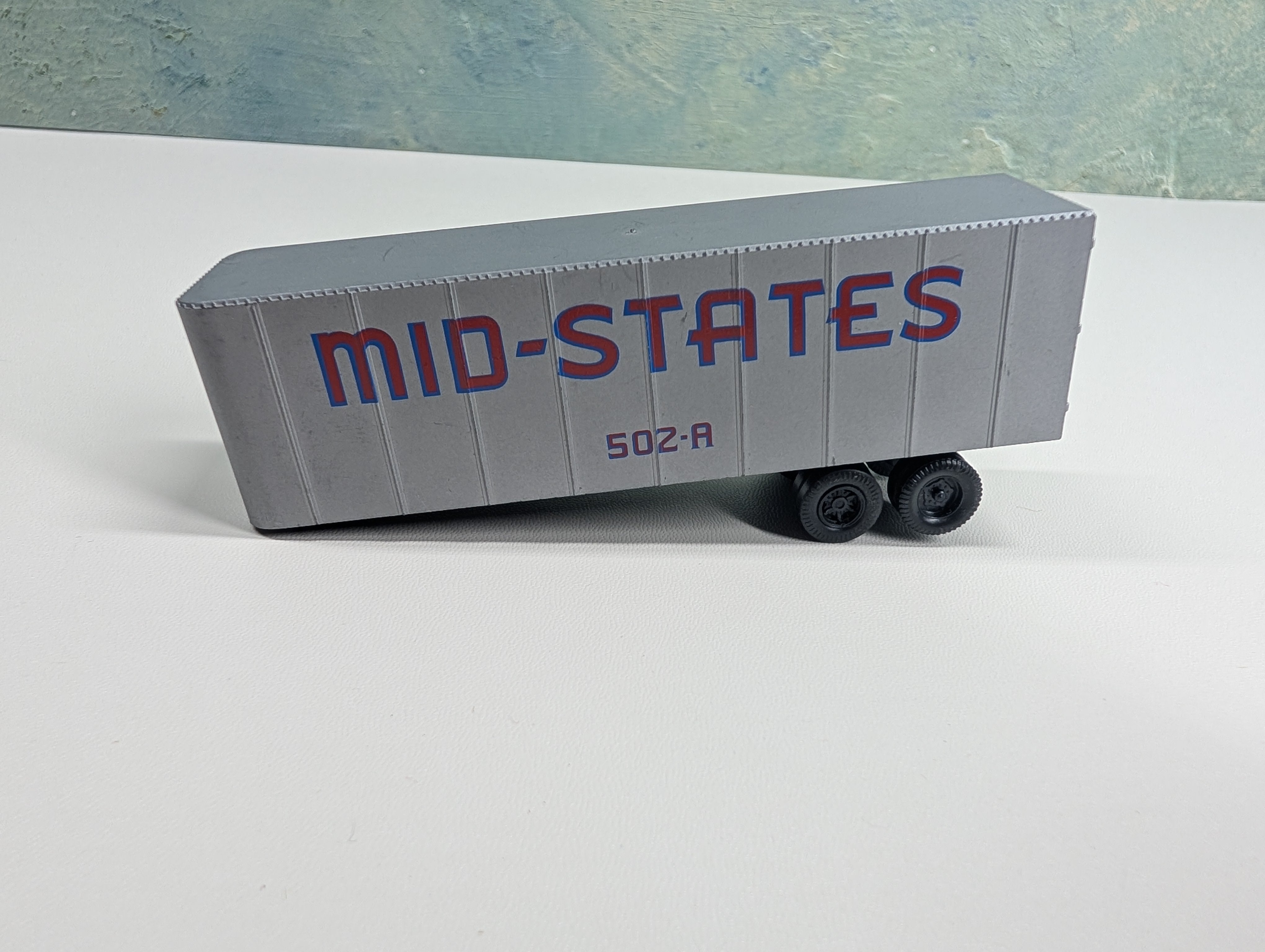 USED Walthers HO Scale 32' Trailer Mid-States