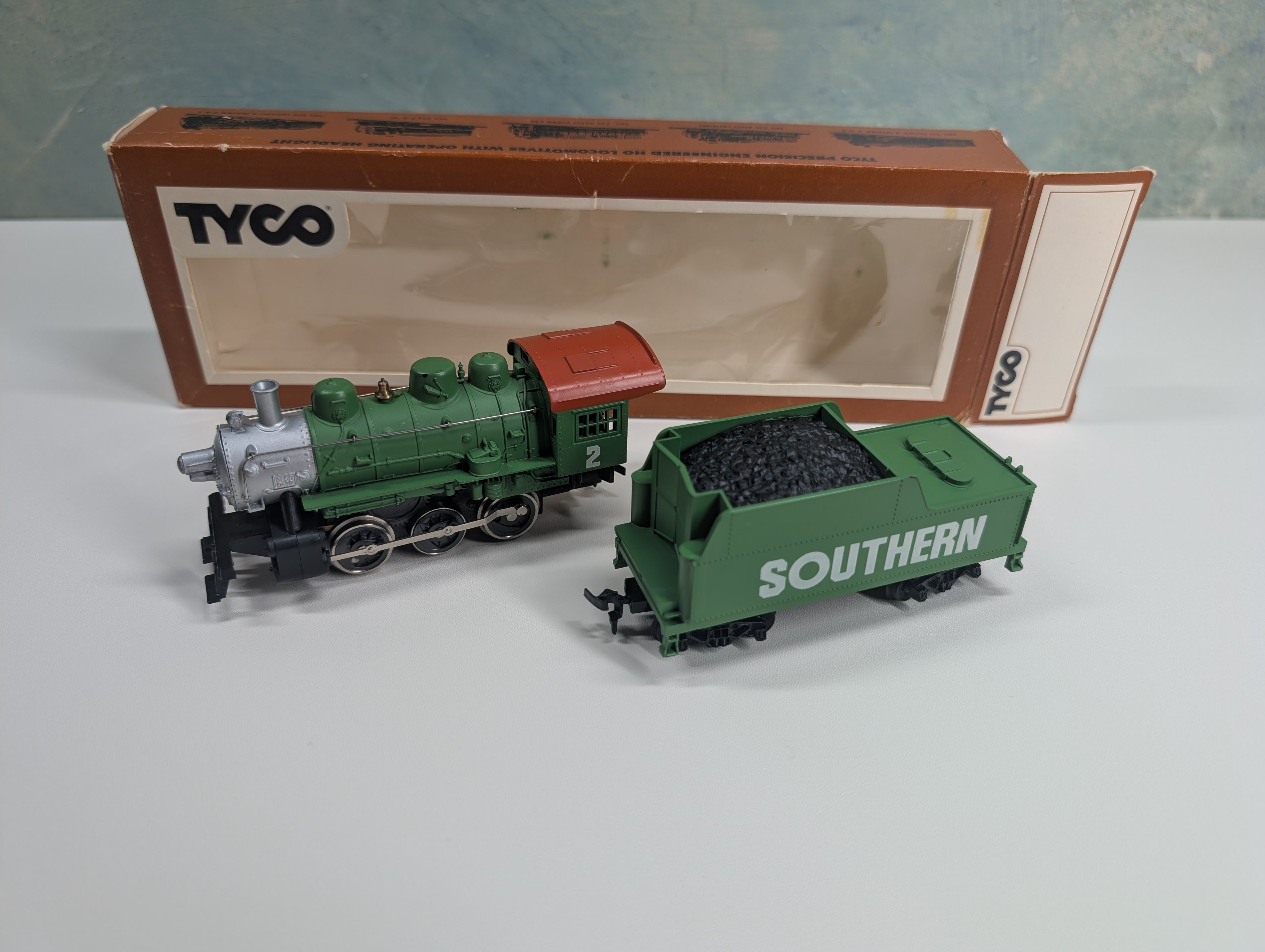 USED Tyco HO Scale 0-6-0 Steam Locomotive Engine Southern #2 Runs Great DC