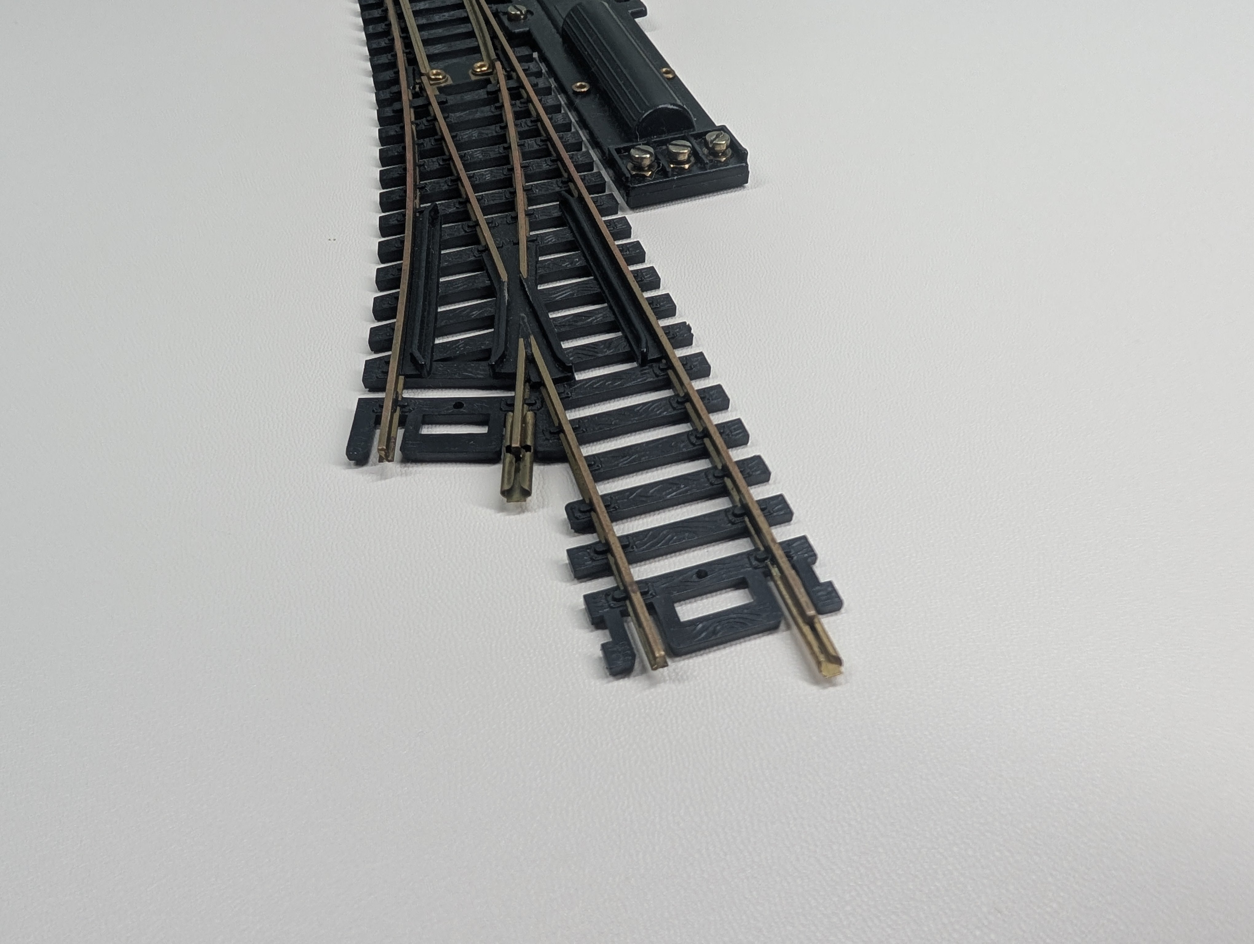 USED AHM HO Scale Right Switch Code 100 Brass Track