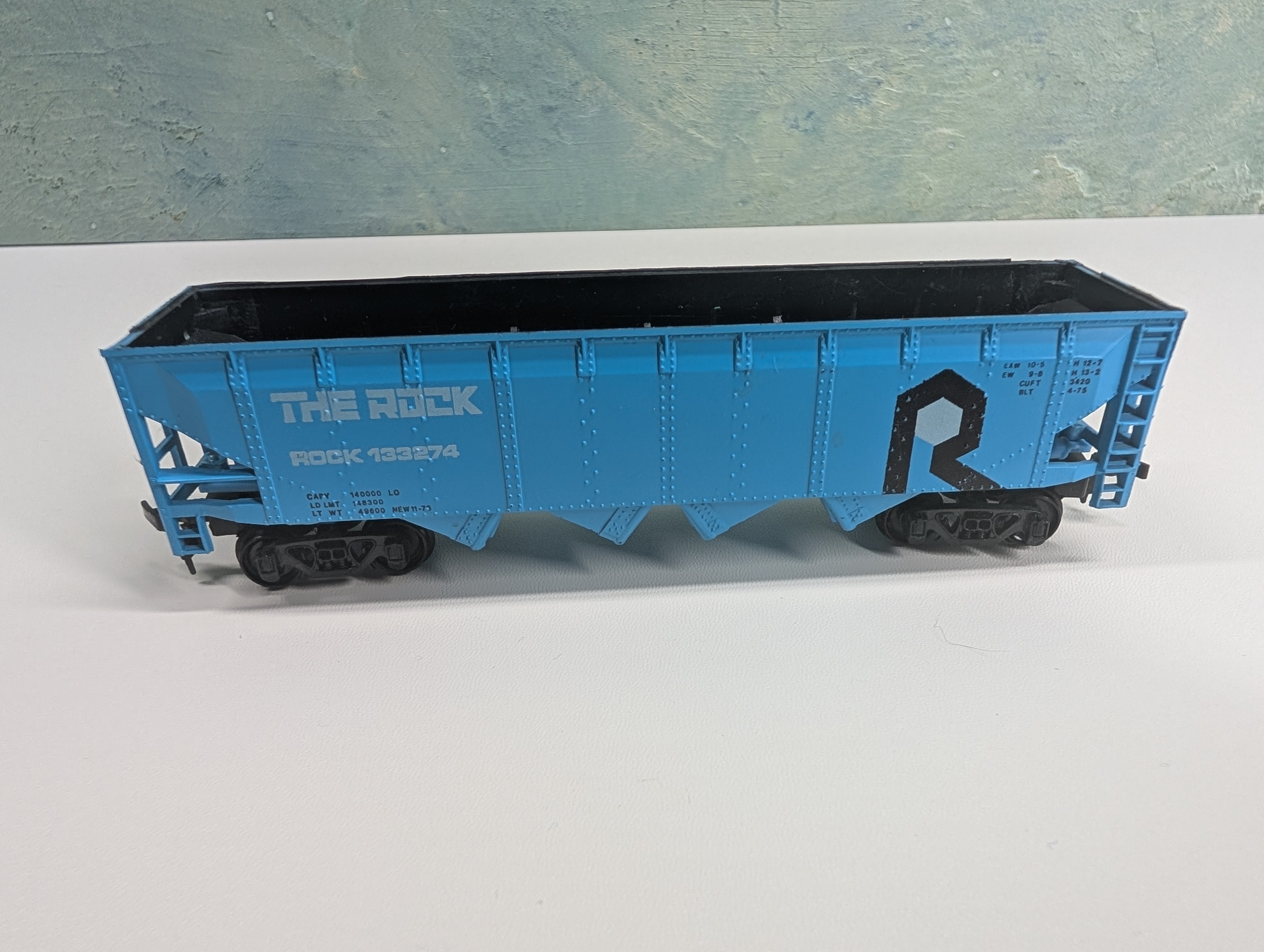 USED Bachmann HO Scale Open Hopper Rock #133274