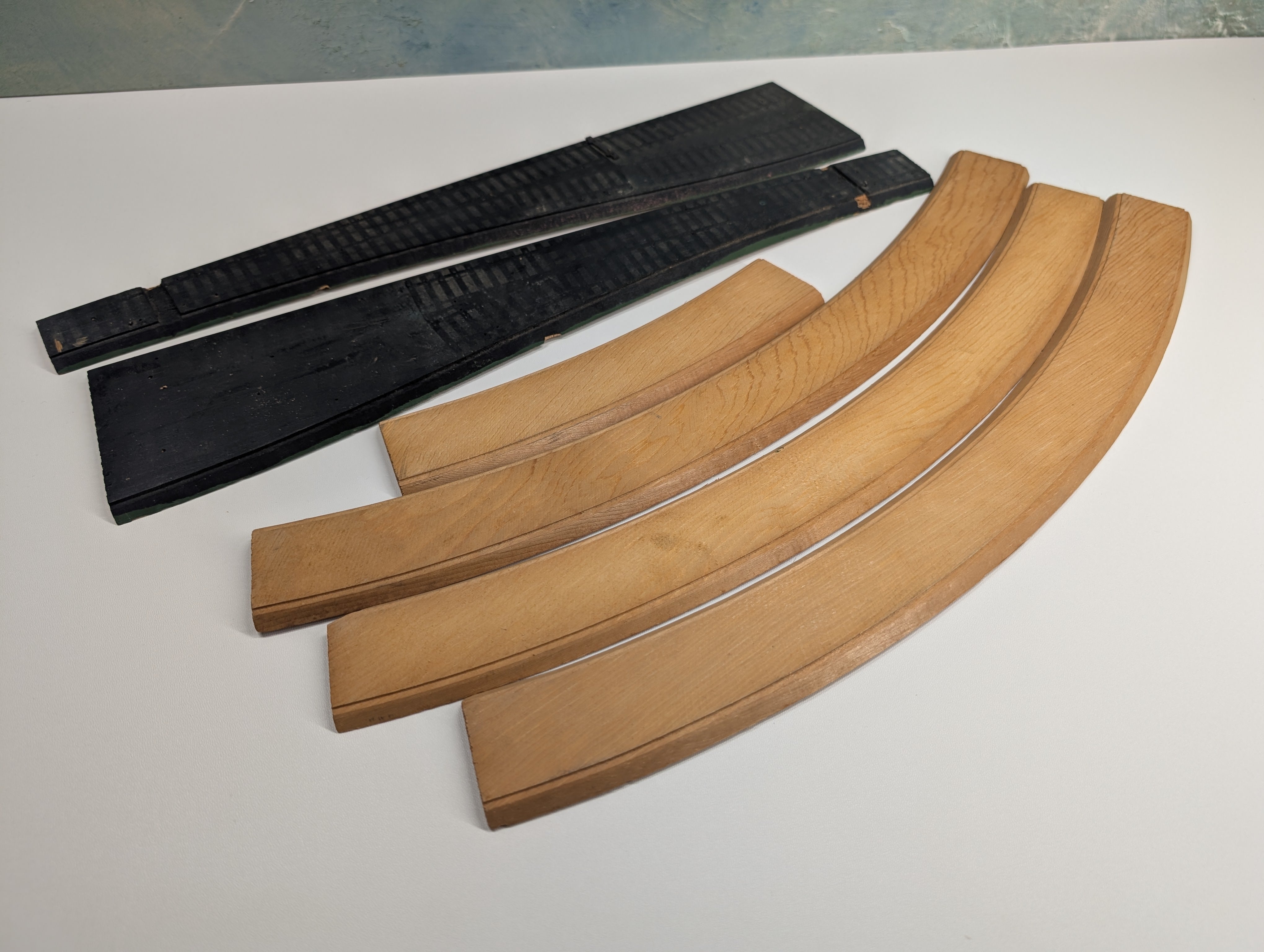 USED TRU SCALE HO Scale Plain Roadbed For 20" Radius Curves & #6 Switches (6 pcs)