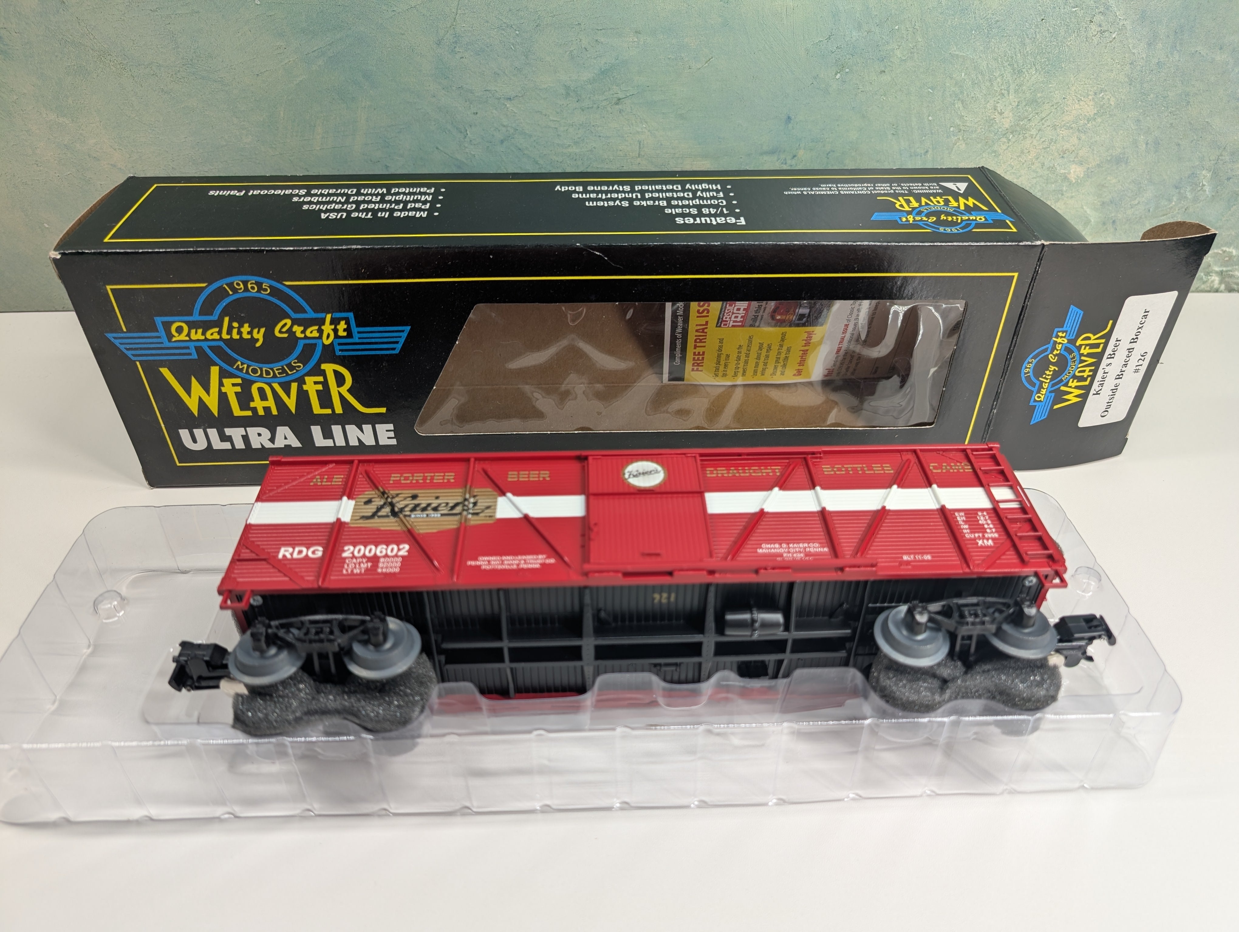 USED Weaver O Outside Braced Box Car Kaier's Beer RDG #200602