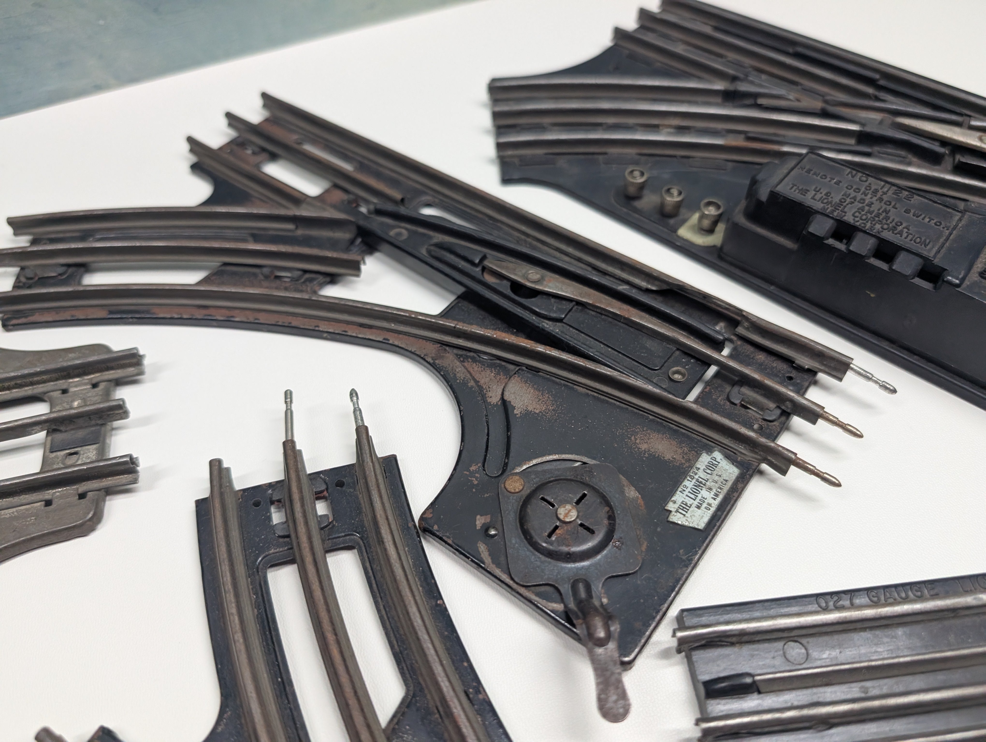 USED Lionel O Various O27 Track Sections, Crossings & Switches