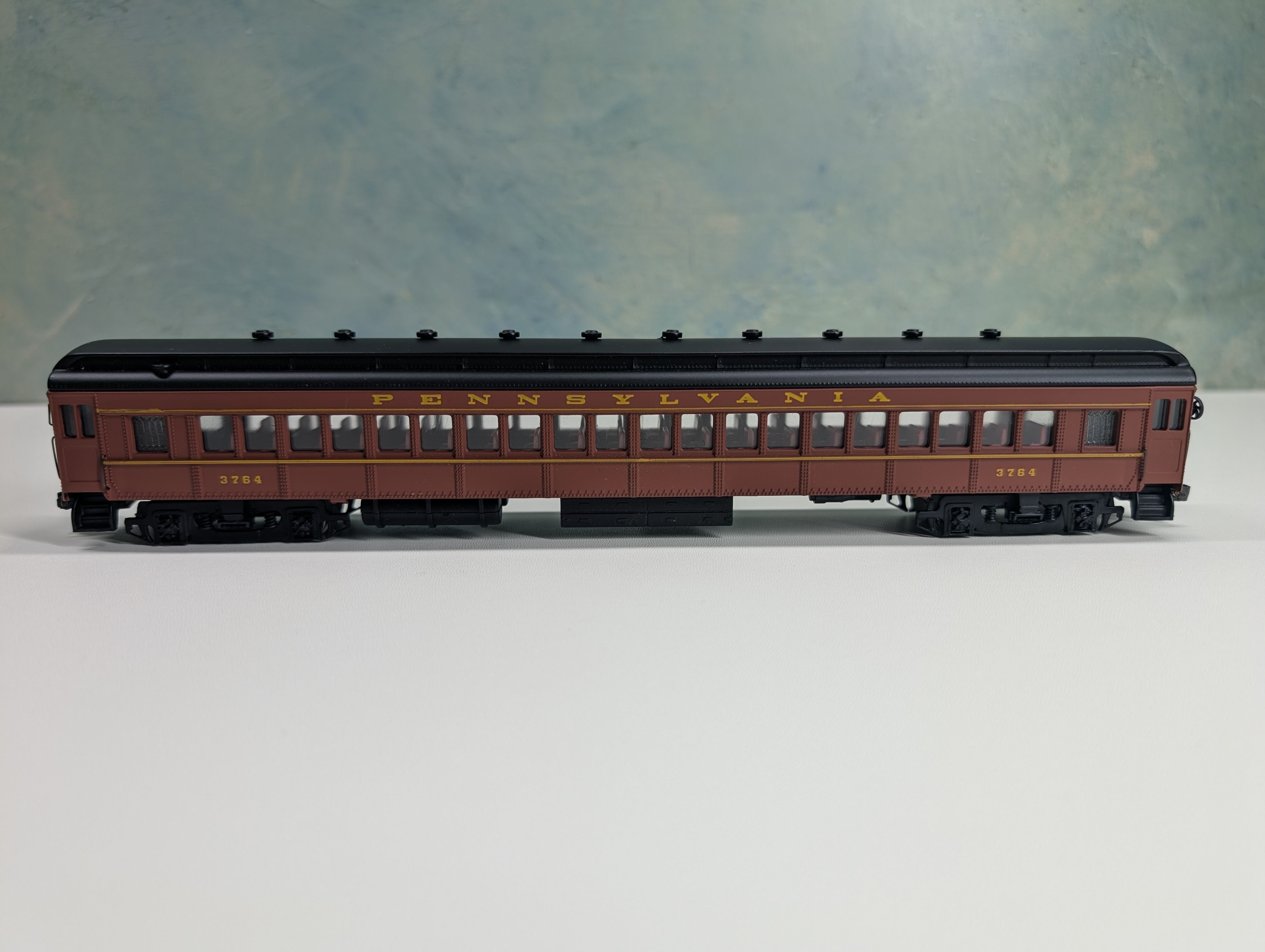 USED Bachmann 89003 HO Scale Spectrum Coach Passenger Car Pennsylvania PRR #3764