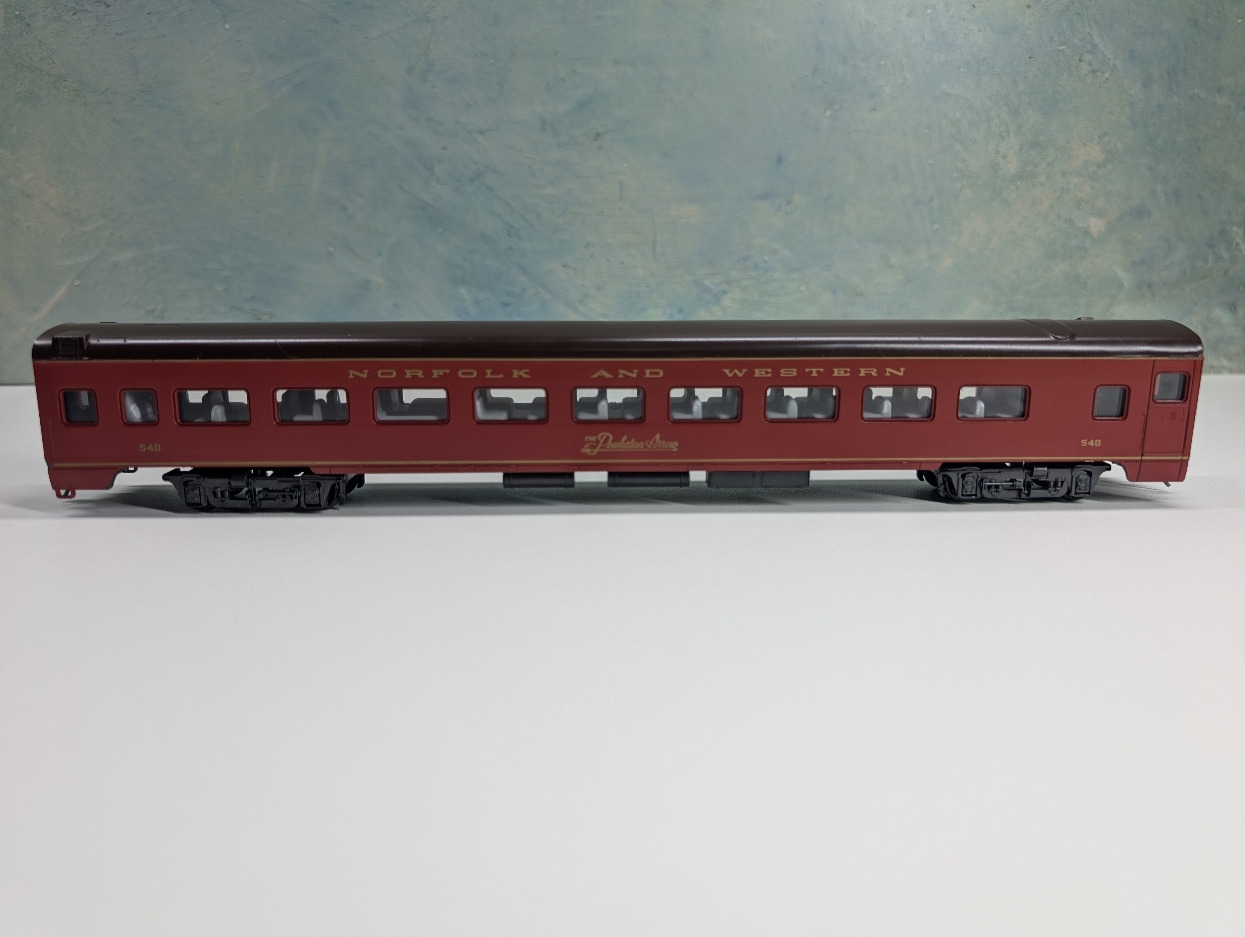 USED Bachmann HO Scale Passenger Car Norfolk & Western Powhatan Arrow #540