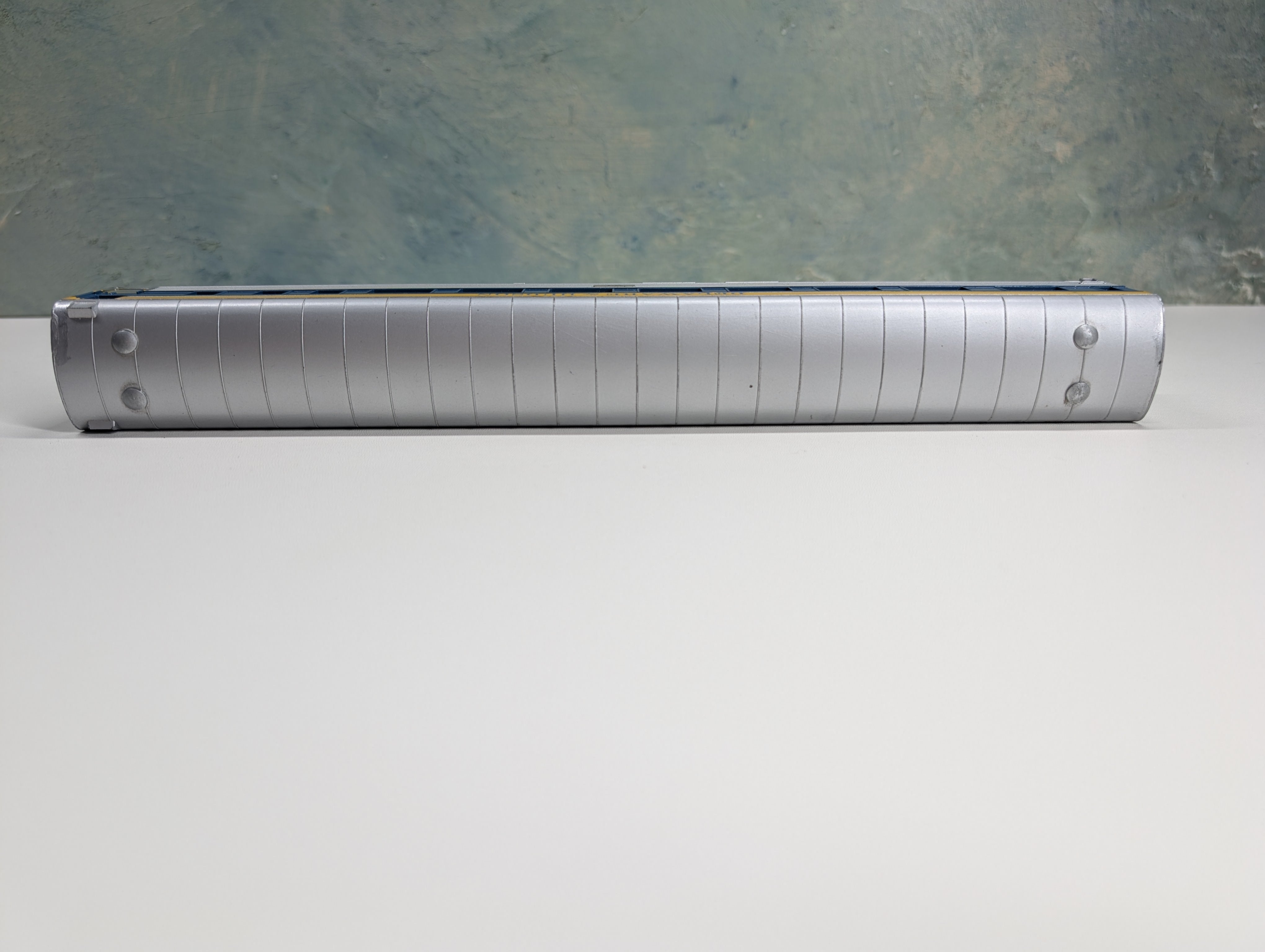 USED Con-Cor HO Scale Coach Passenger Car Delaware and Hudson #23