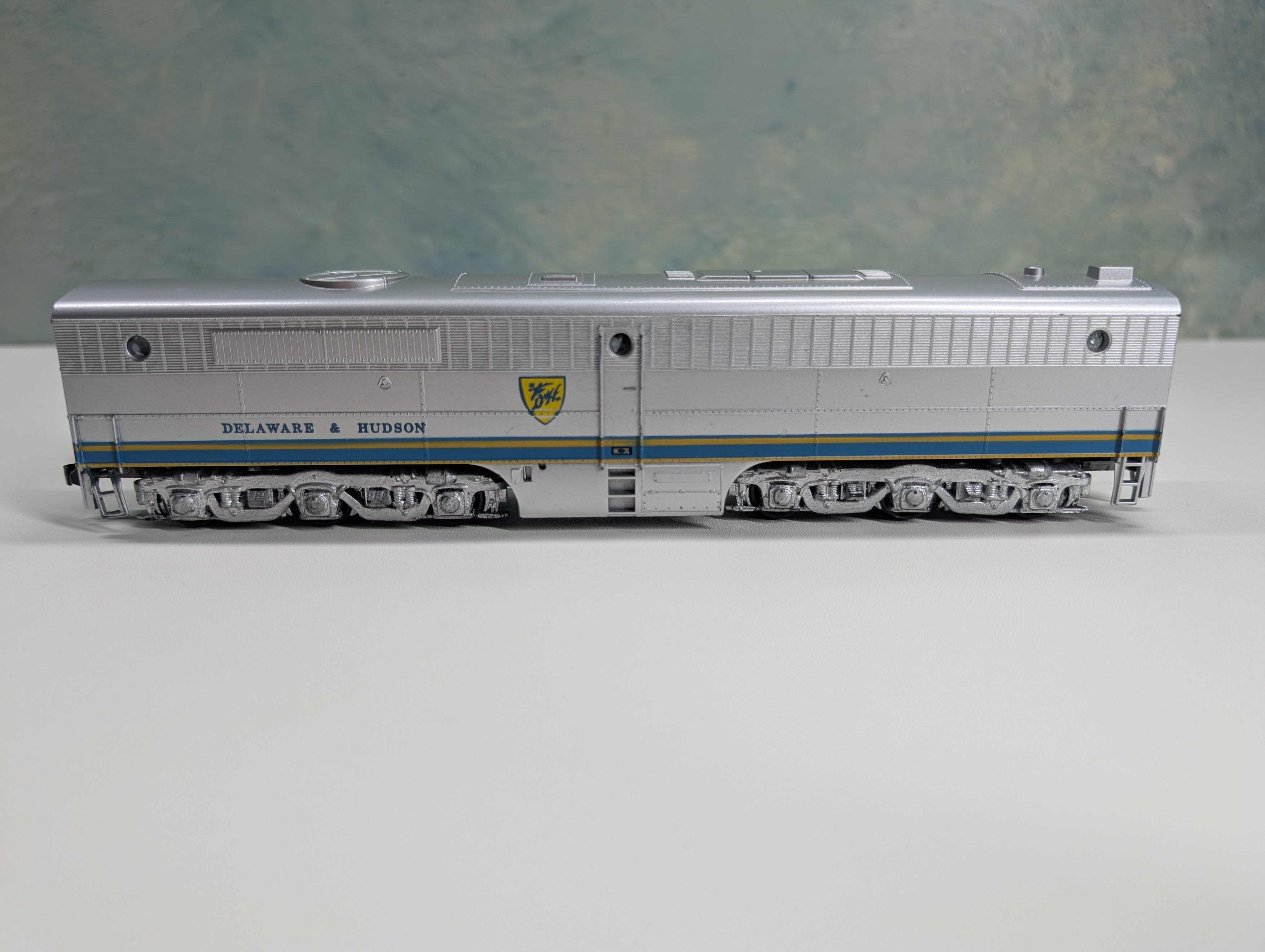 USED Athearn HO Scale PB-1 Diesel Locomotive Delaware and Hudson Non-Powered
