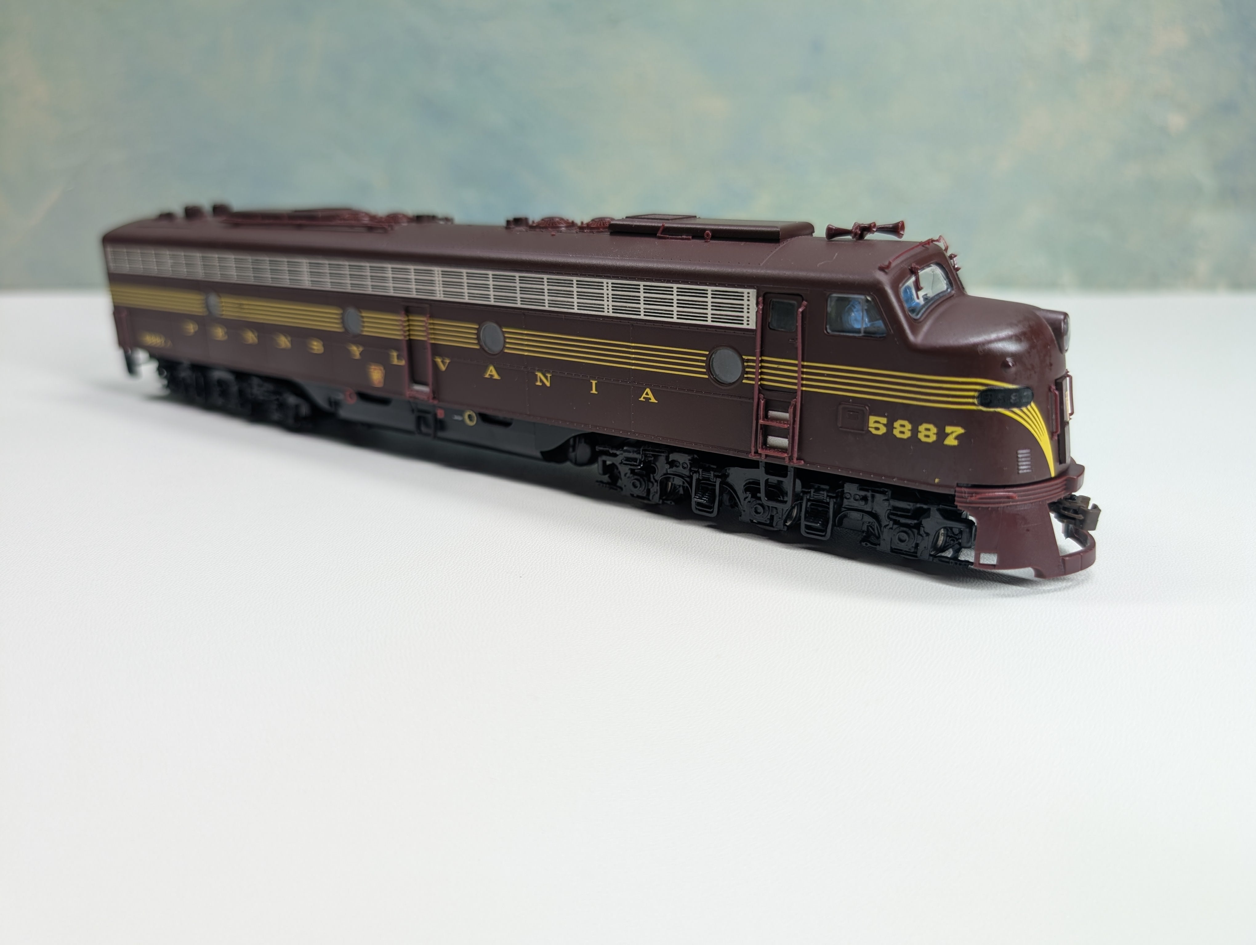 USED Life-Like HO Scale Proto 2000 E8/9 Diesel Locomotive A Unit Pennsylvania PRR #5887 Runs Great DC