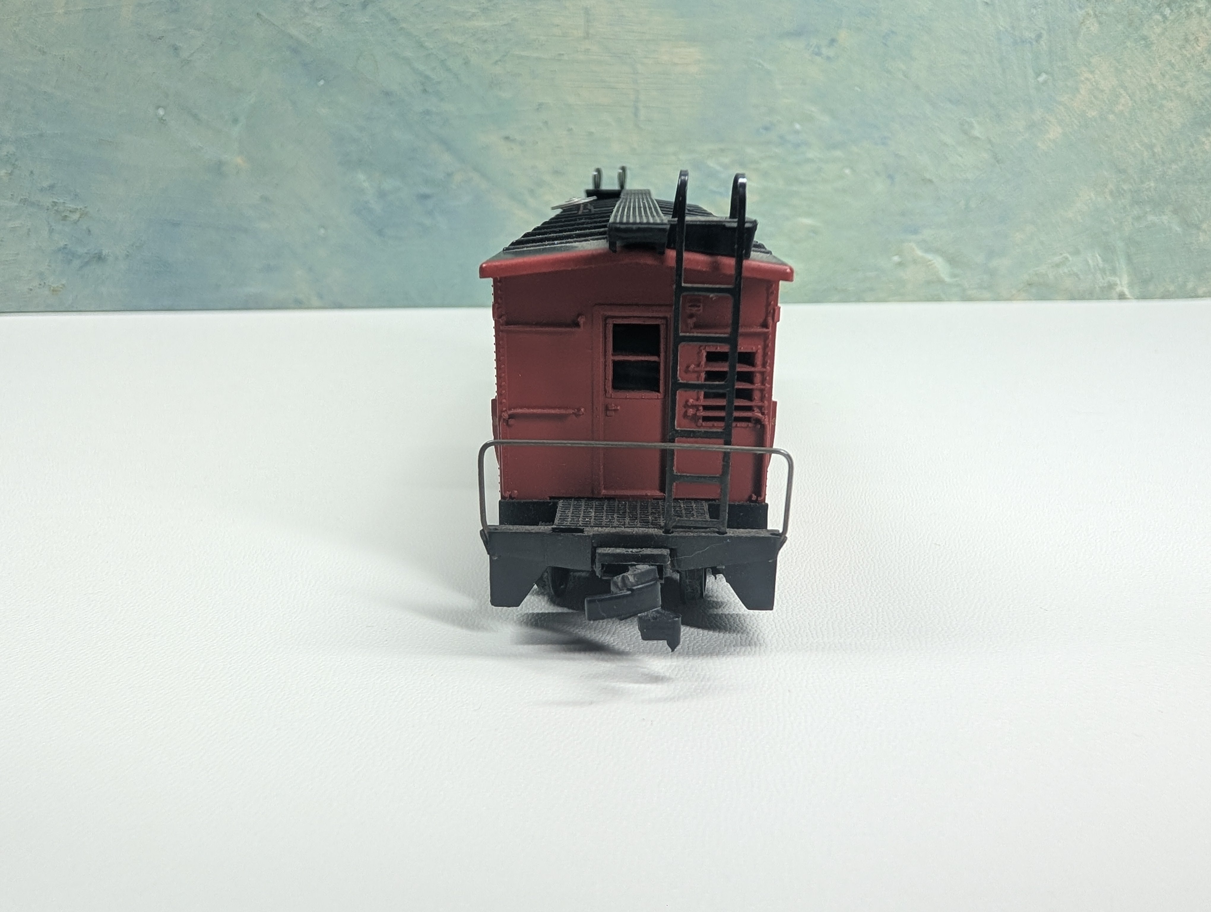 USED Athearn HO Scale Bay Window Caboose Santa Fe ATSF #999056