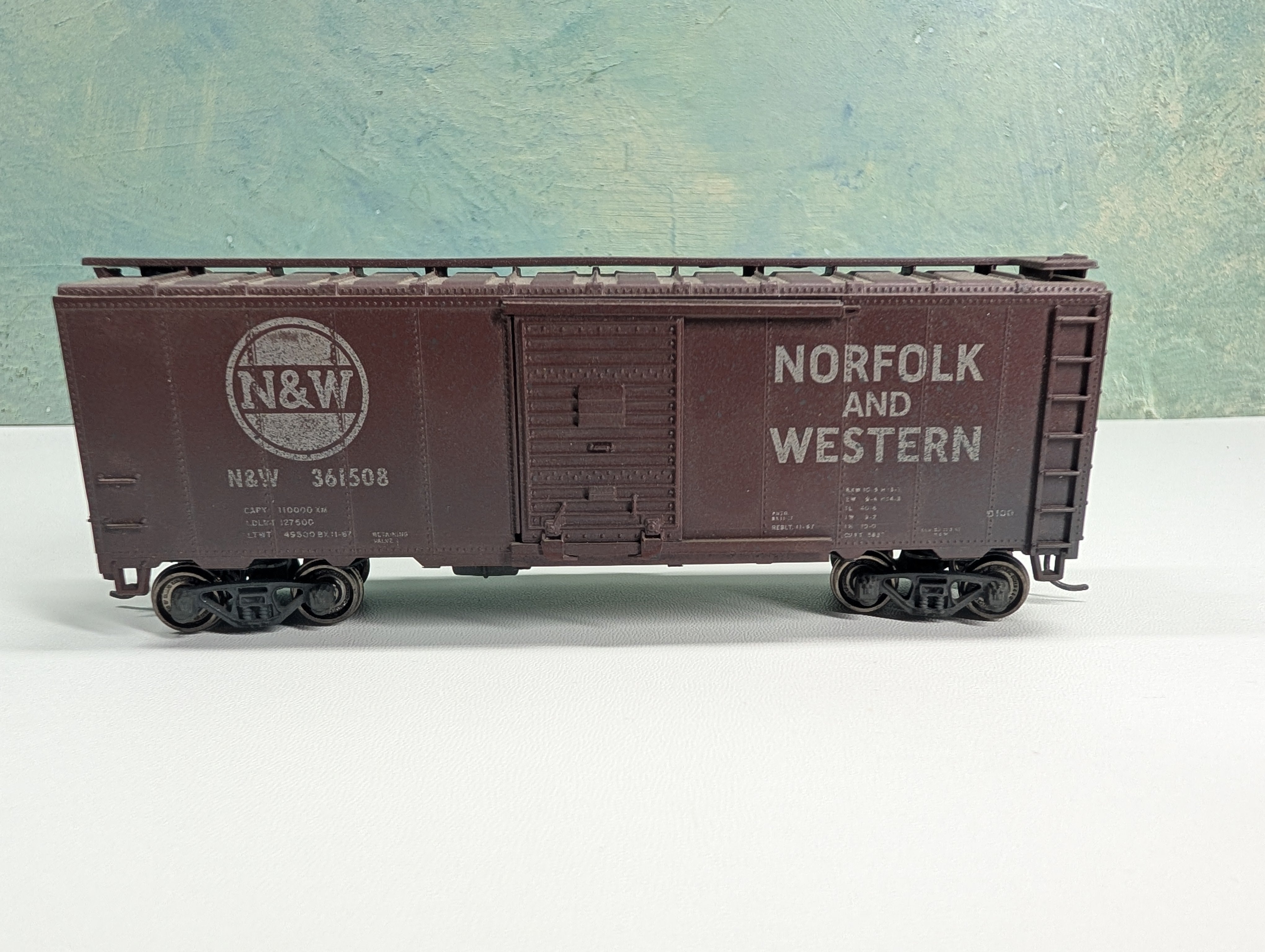 USED Athearn HO Scale 40' Box Car Norfolk & Western N&W #361508 Custom Weathered