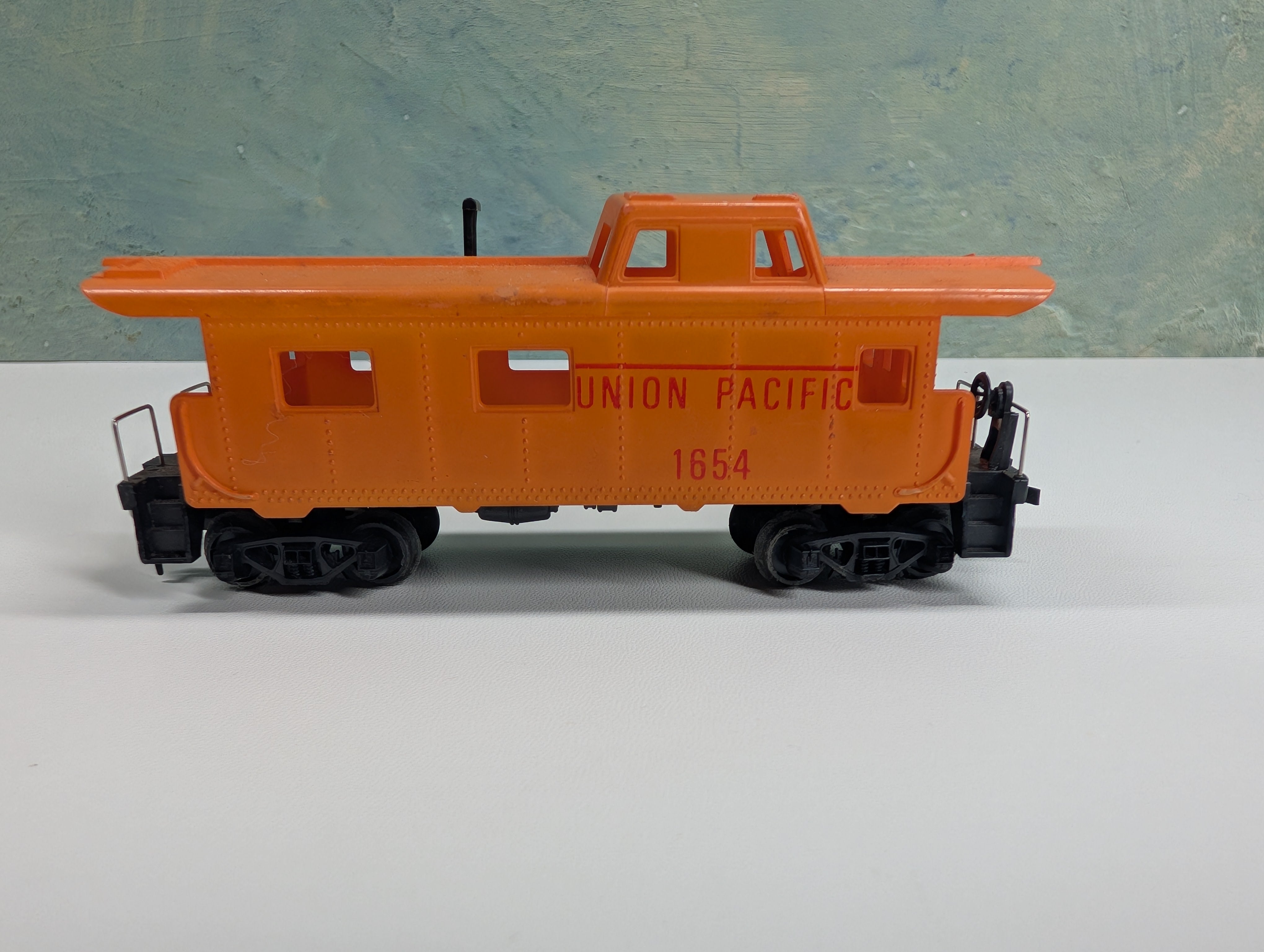USED Tyco HO Scale Caboose Union Pacific #1654