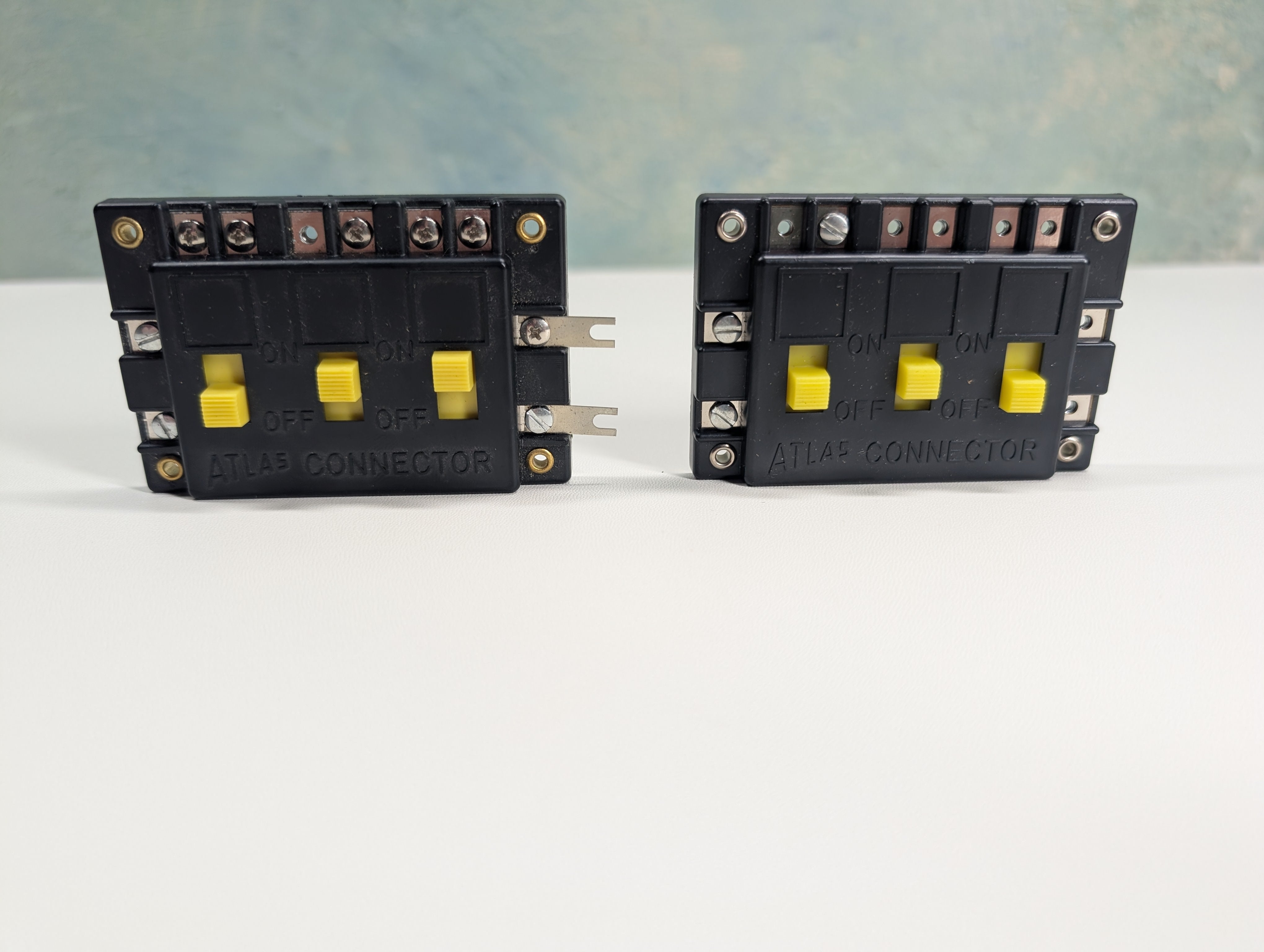 USED Atlas MULTI Scale Connector (2 pcs)