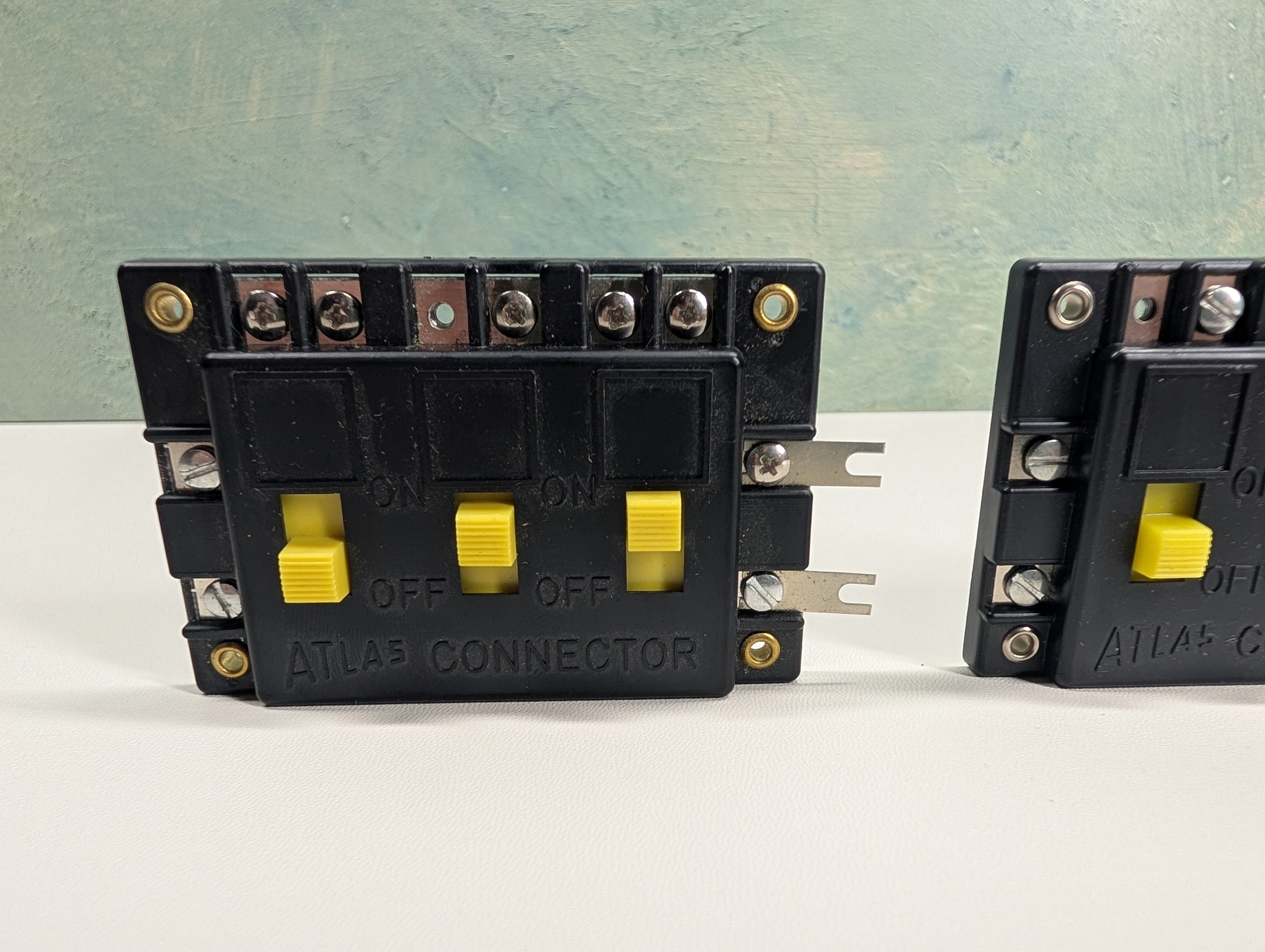 USED Atlas MULTI Scale Connector (2 pcs)