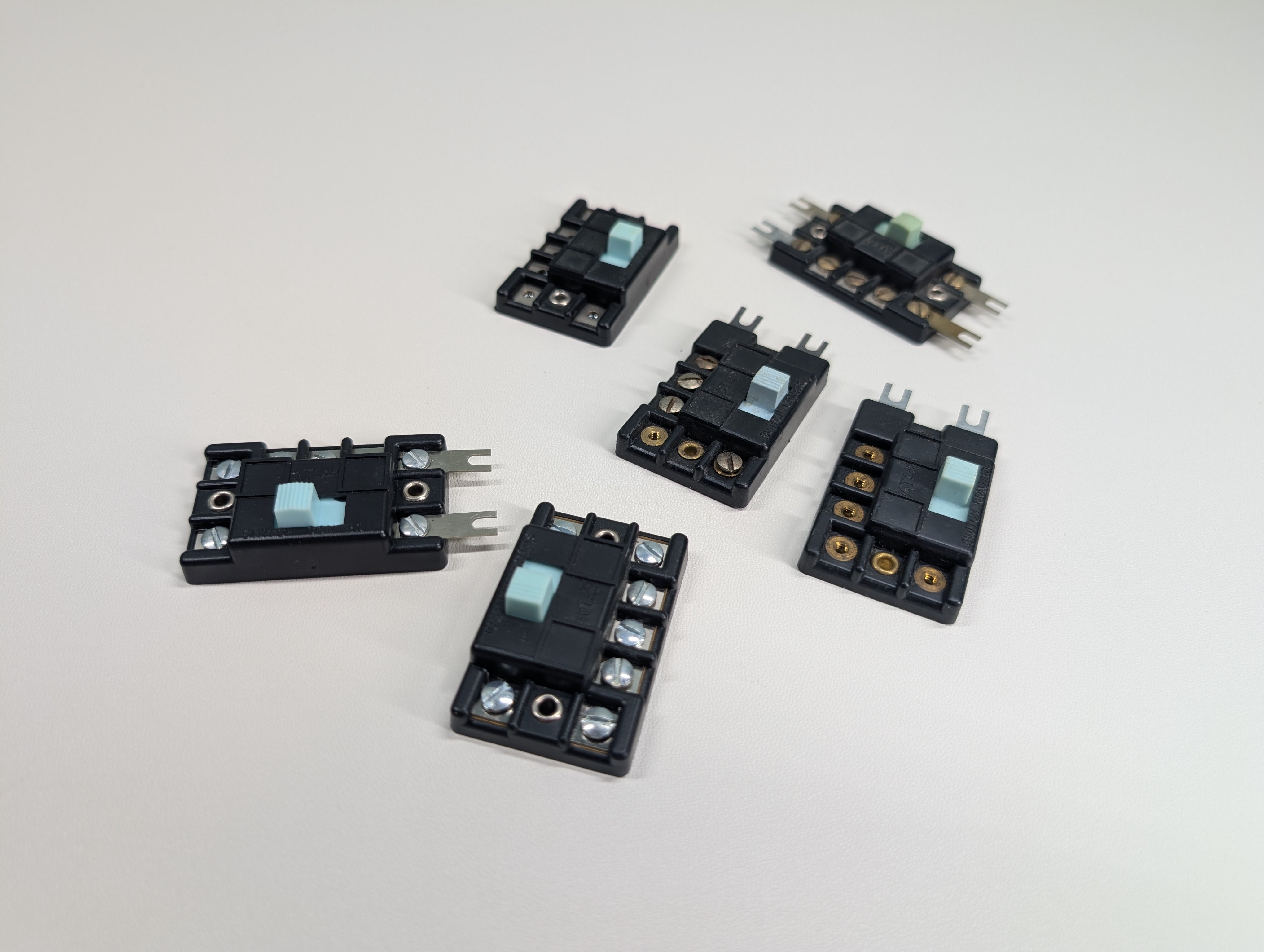 USED Atlas MULTI Scale Switch Control Boxes (6 pcs)