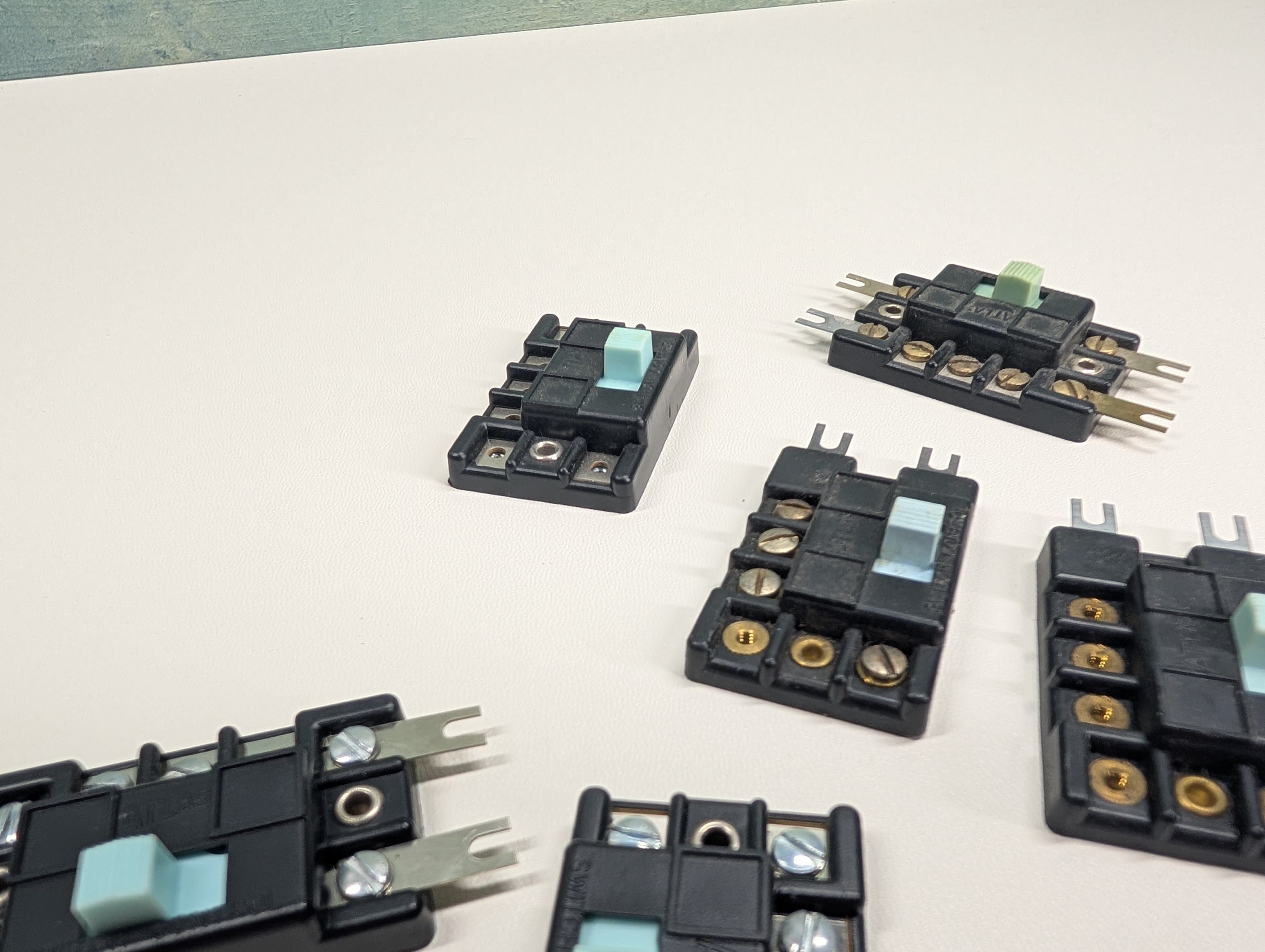 USED Atlas MULTI Scale Switch Control Boxes (6 pcs)