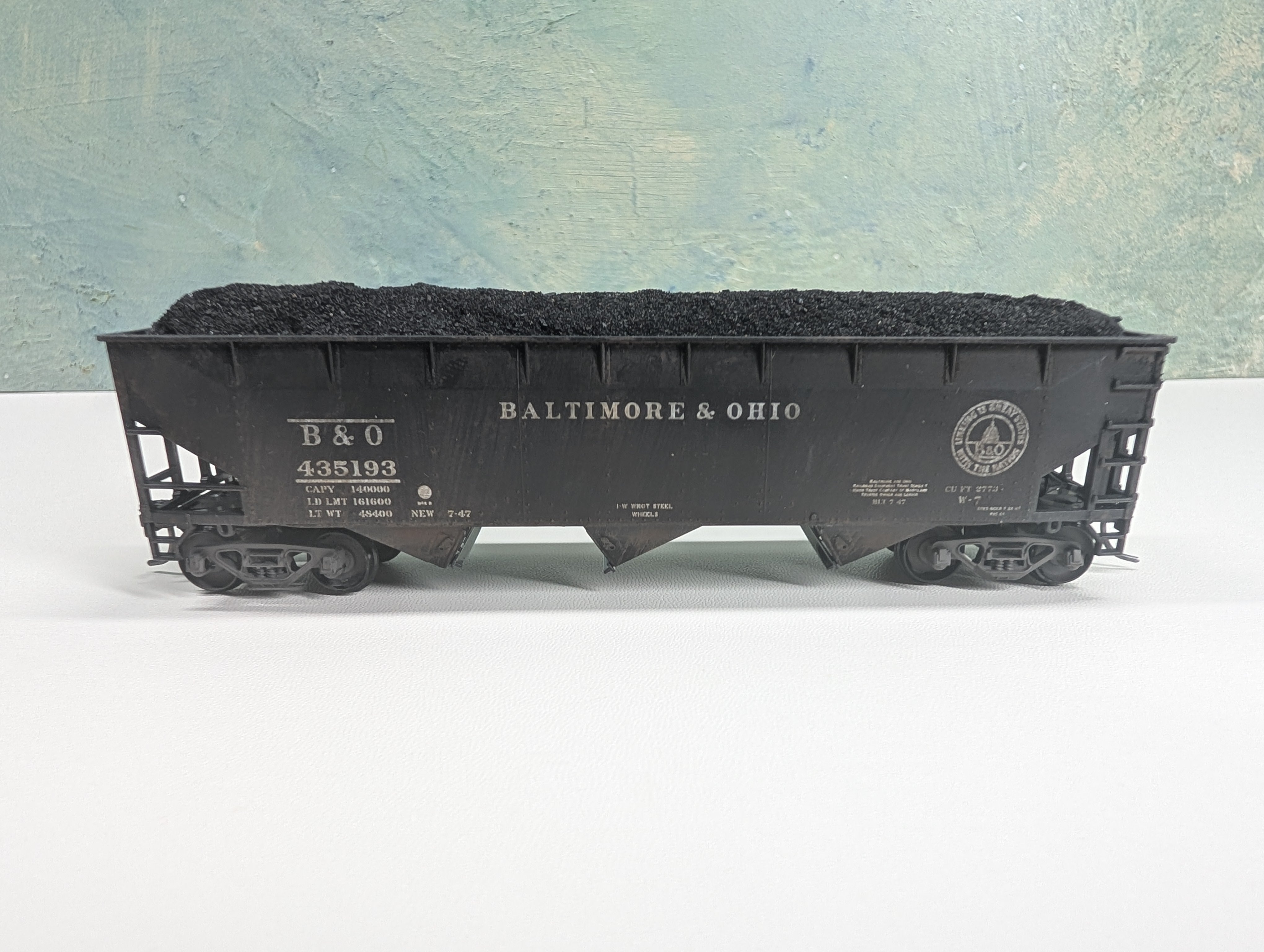 USED Stewart Hobbies HO Scale 3 Bay Open Hopper w/ Coal Load Baltimore and Ohio B&O #435193 Weathering