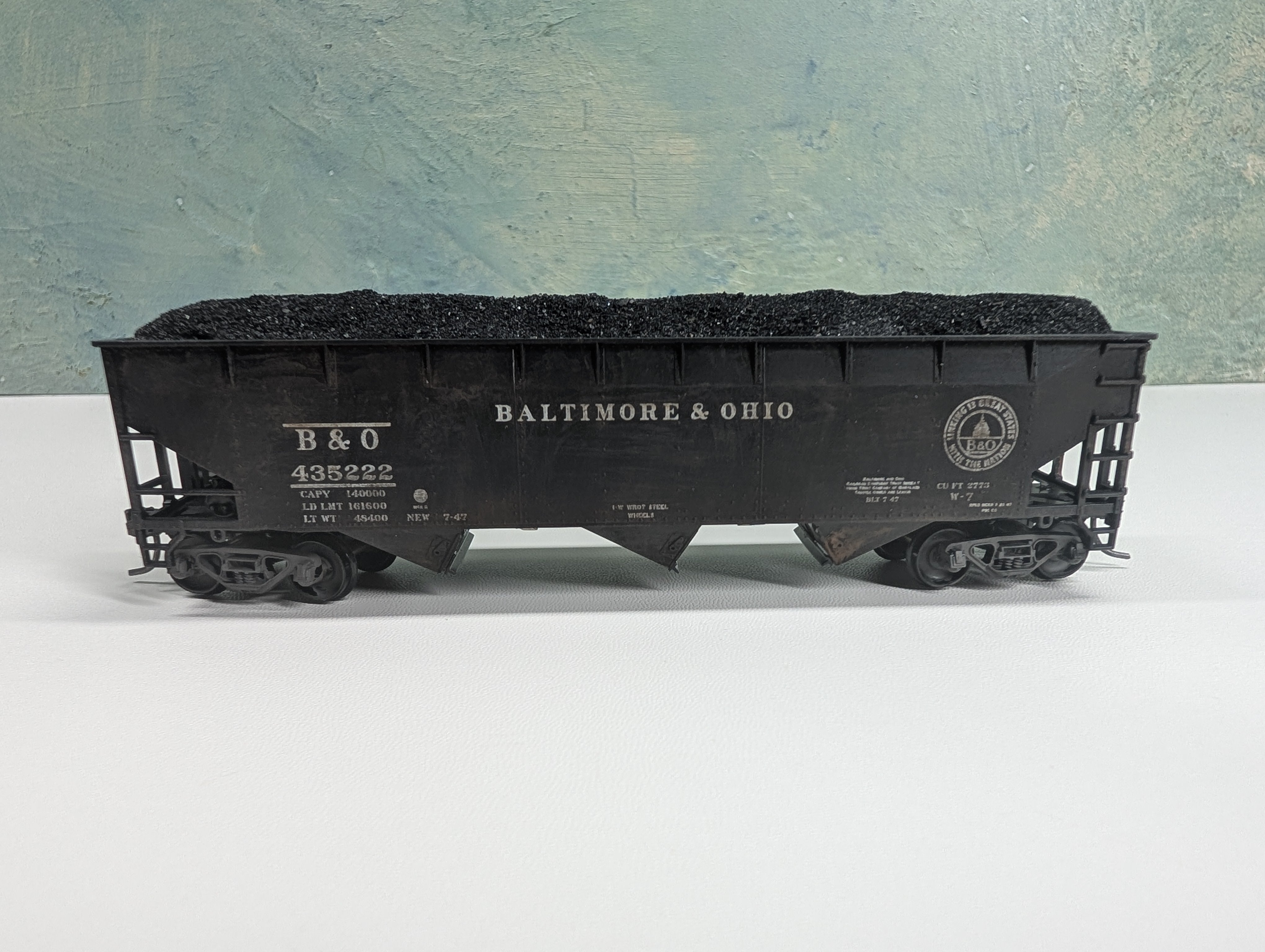 USED Stewart Hobbies HO Scale 3 Bay Open Hopper w/ Coal Load Baltimore and Ohio B&O #435222 Weathering