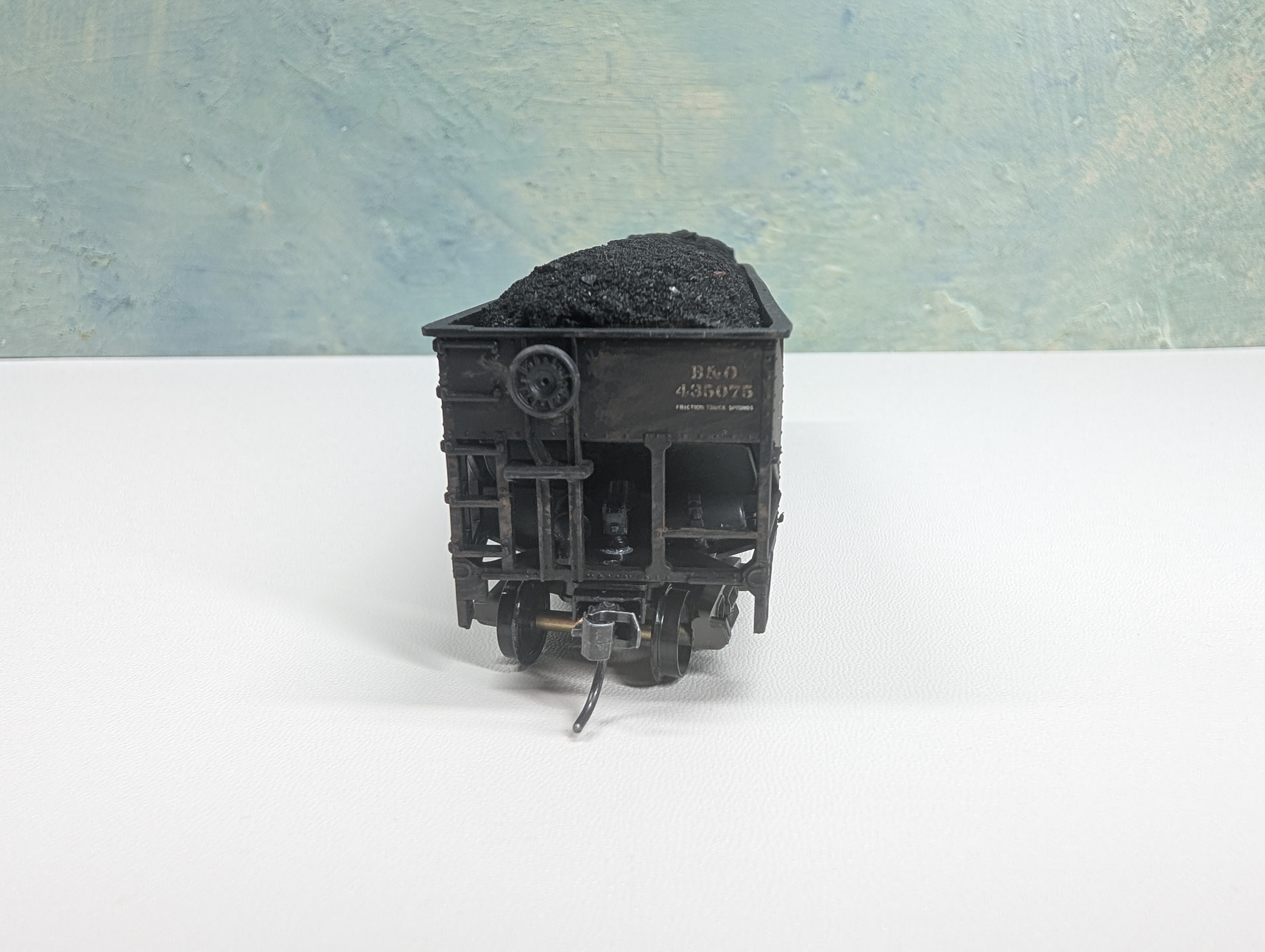 USED Stewart Hobbies HO Scale 3 Bay Open Hopper w/ Coal Load Baltimore and Ohio B&O #435075 Weathering