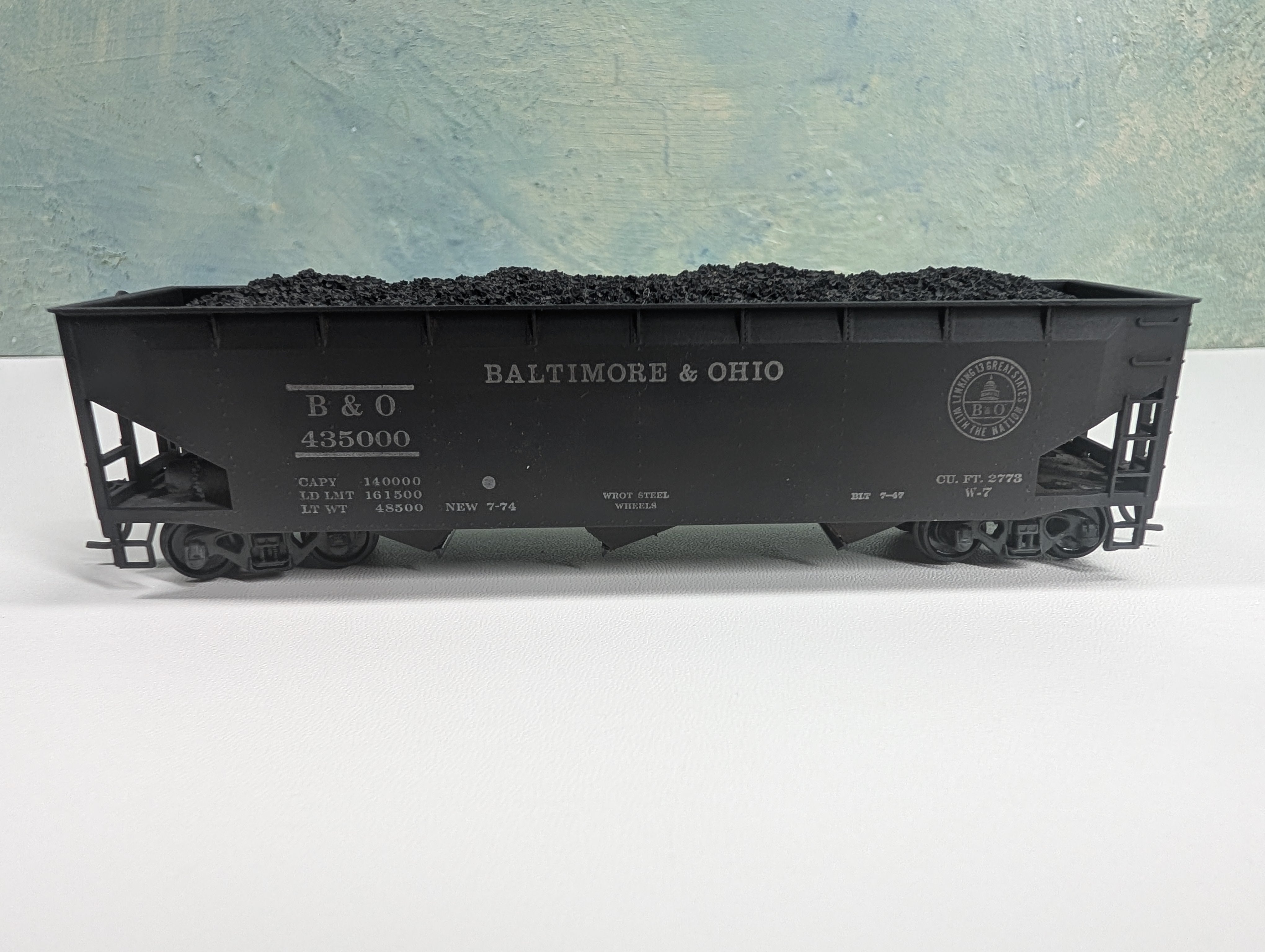 USED HO Scale 3 Bay Open Hopper w/ Coal Load Baltimore and Ohio B&O #435000 Weathering