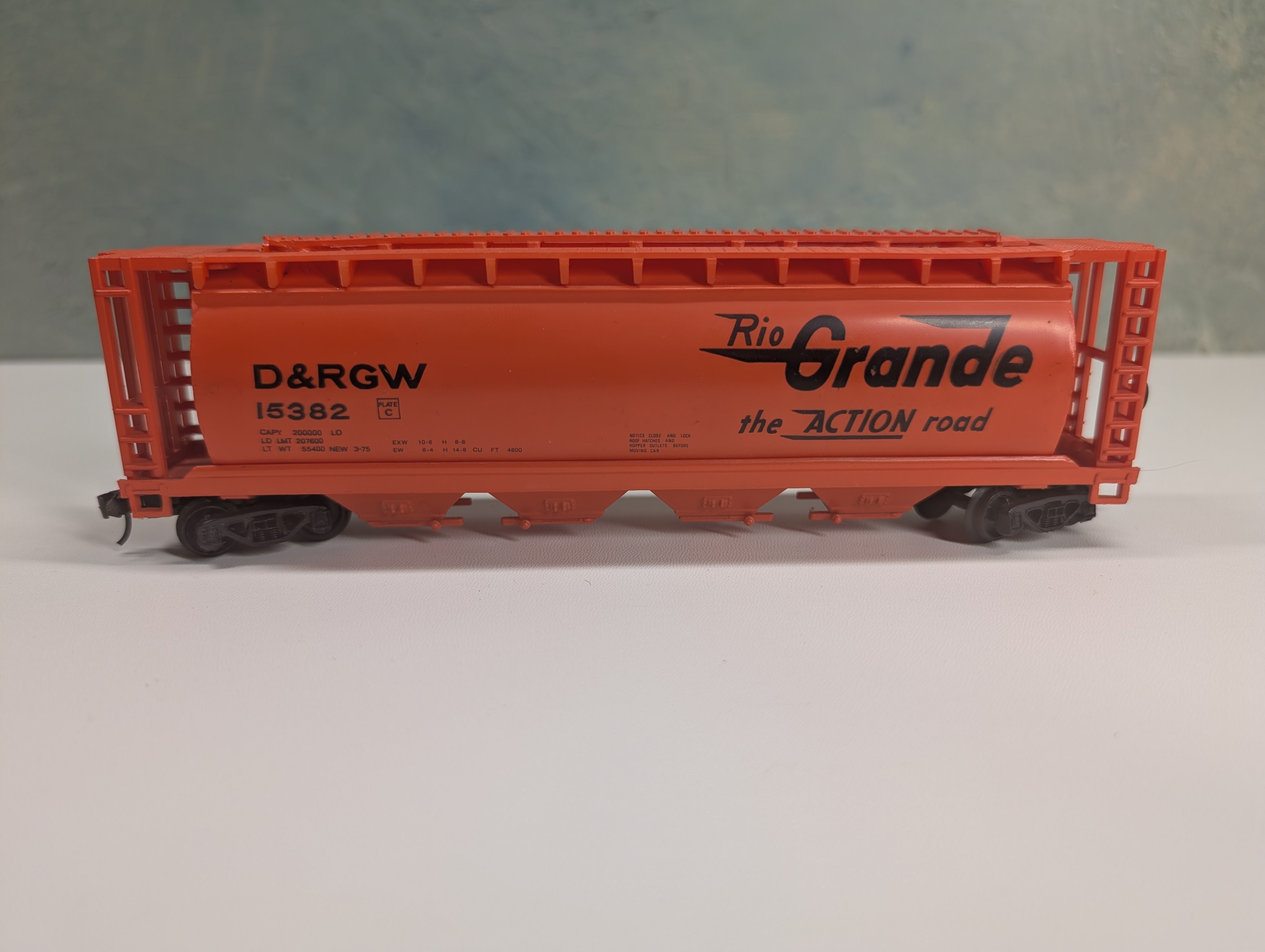 USED HO Scale Covered Hopper Rio Grande D&RGW #15382
