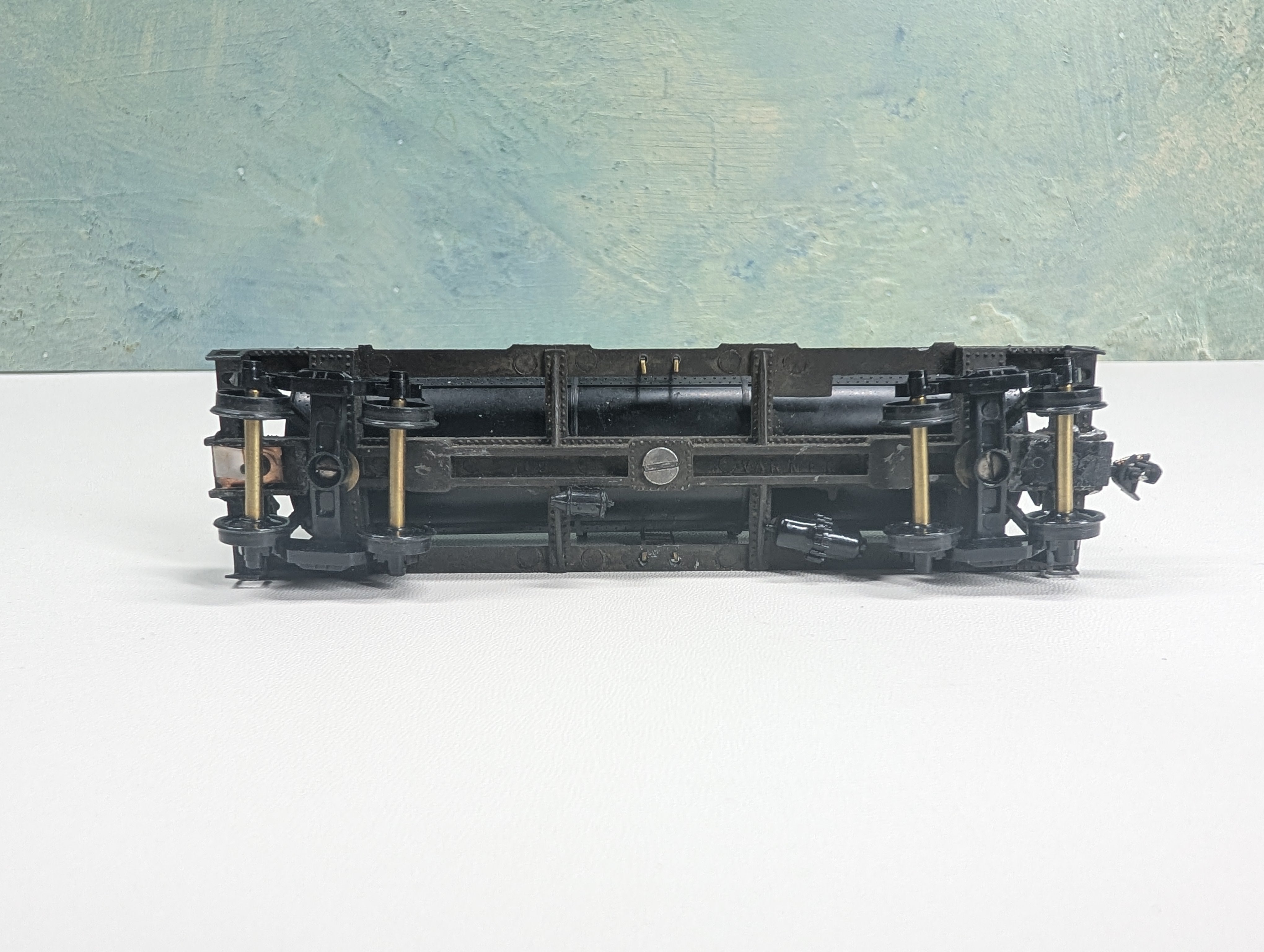 USED Varney HO Scale Single Dome Tank Car UTLX #216