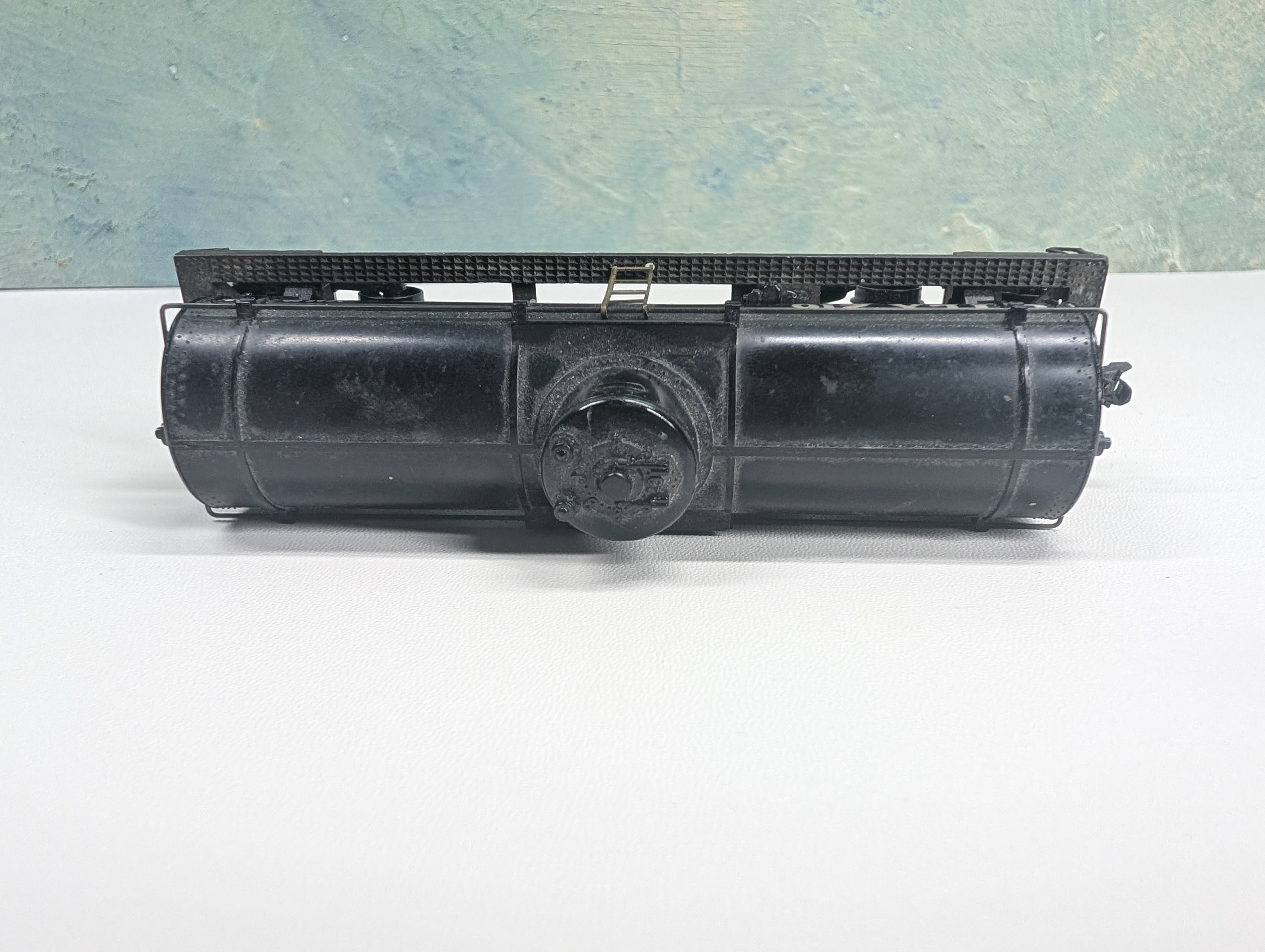 USED Varney HO Scale Single Dome Tank Car UTLX #216