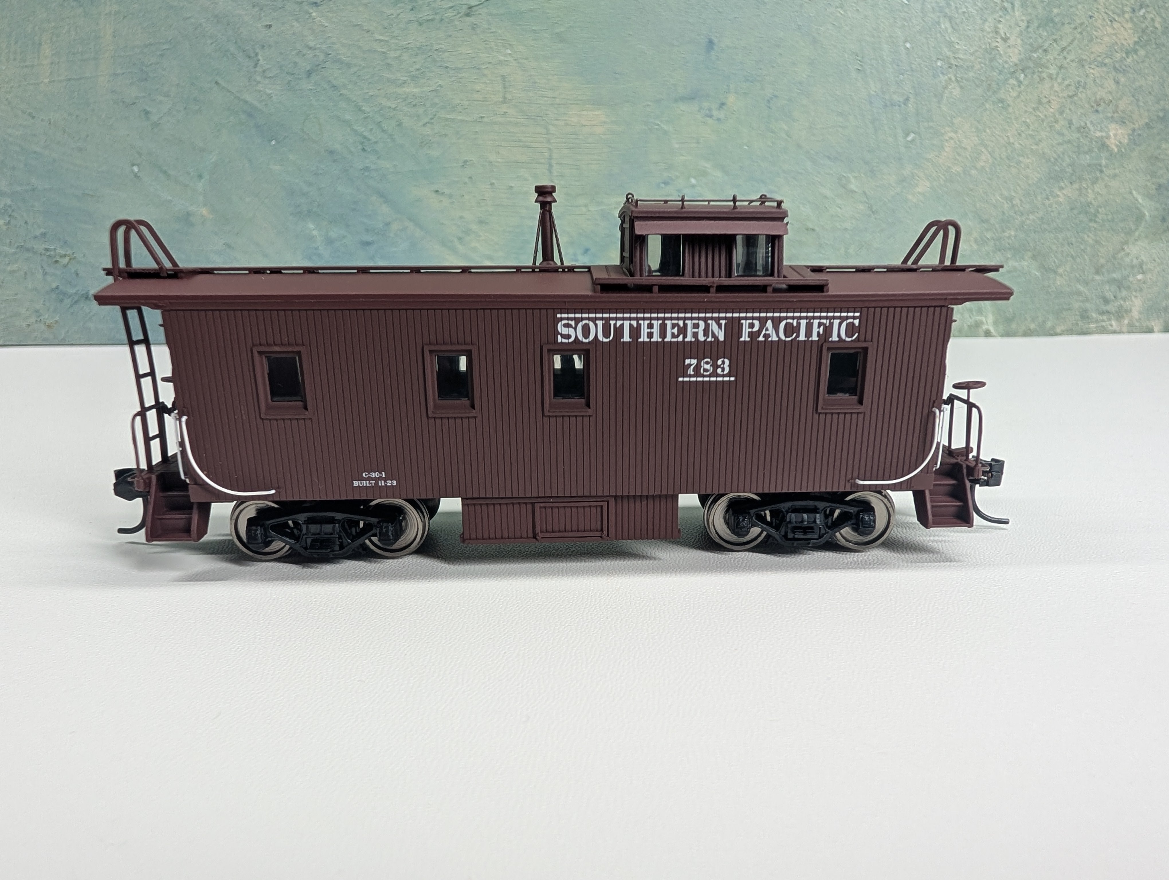 USED Walthers 932-7612 HO Scale C-30-1 Wood Caboose Southern Pacific #783