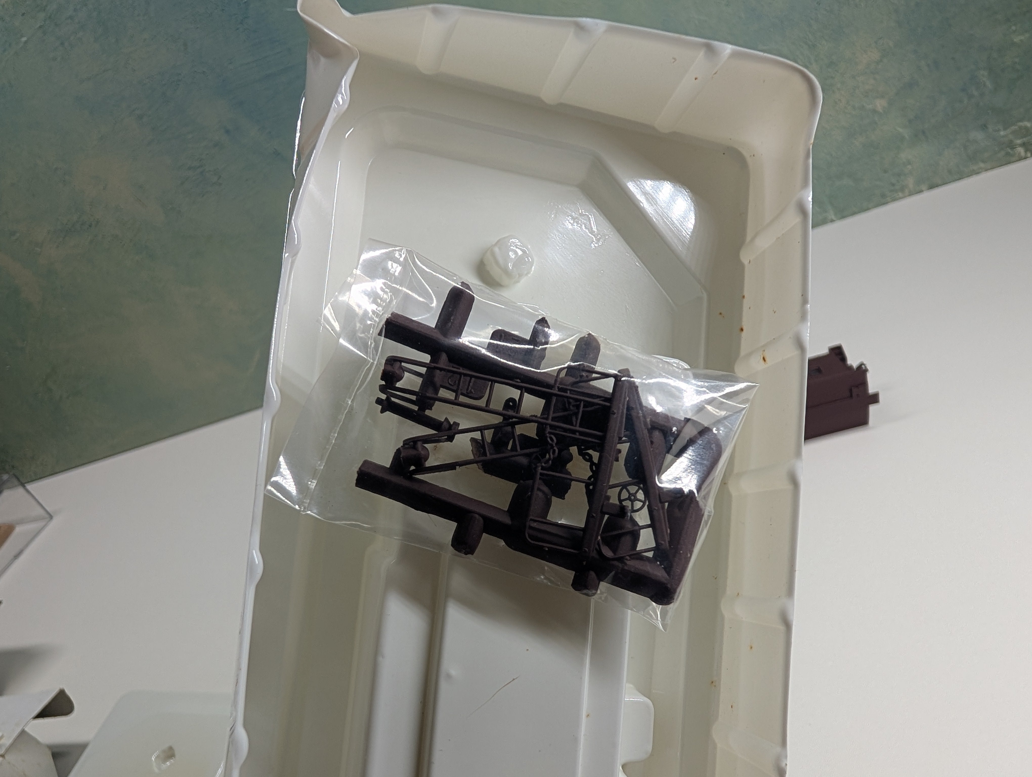 USED Walthers 932-27604 HO Scale C-30-1 Wood Caboose 2 Car Pack Southern Pacific T&NO #342, 276