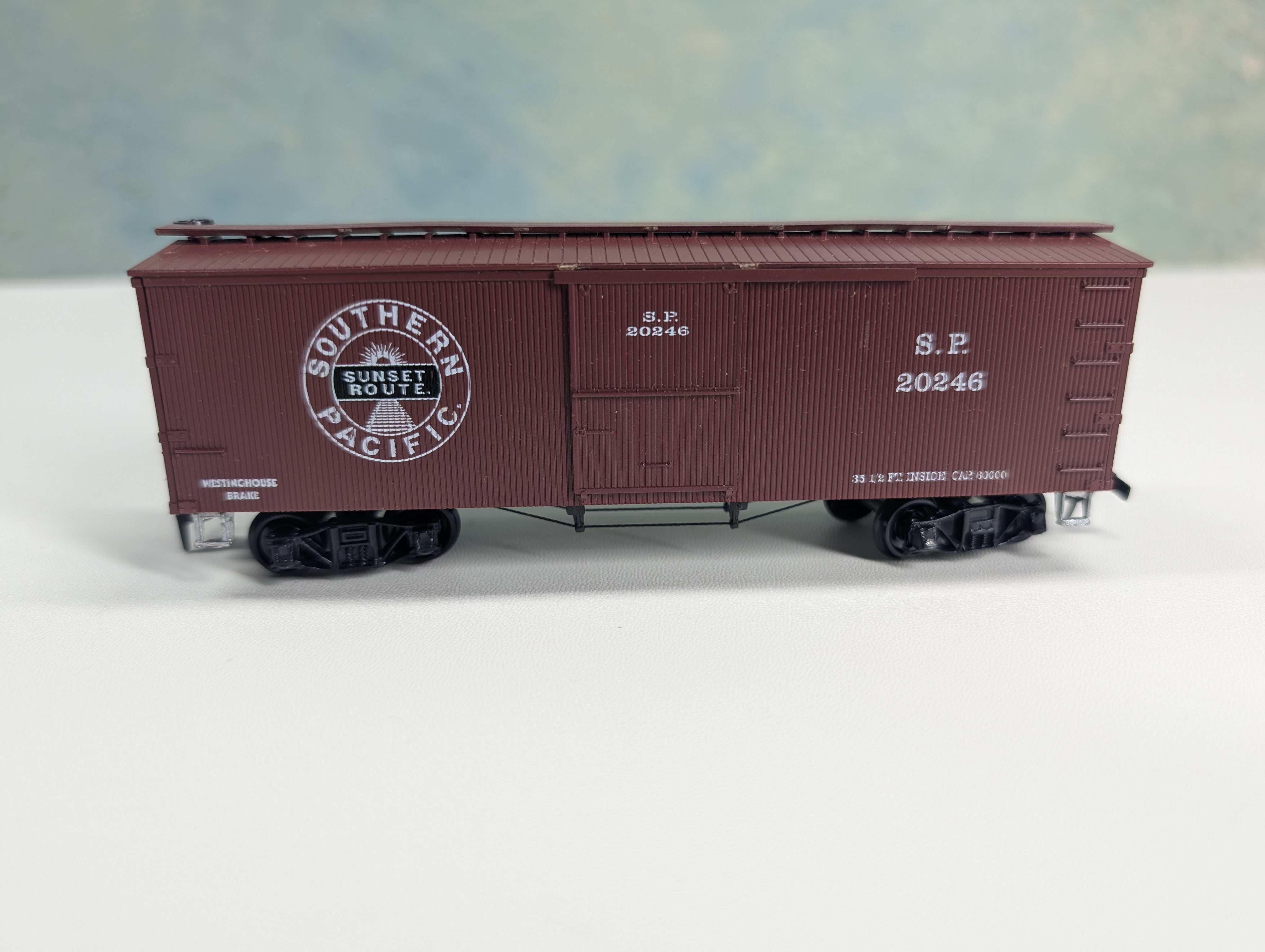 USED Roundhouse 3281 HO Scale 36' Wooden Box Car Southern Pacific SP #20246