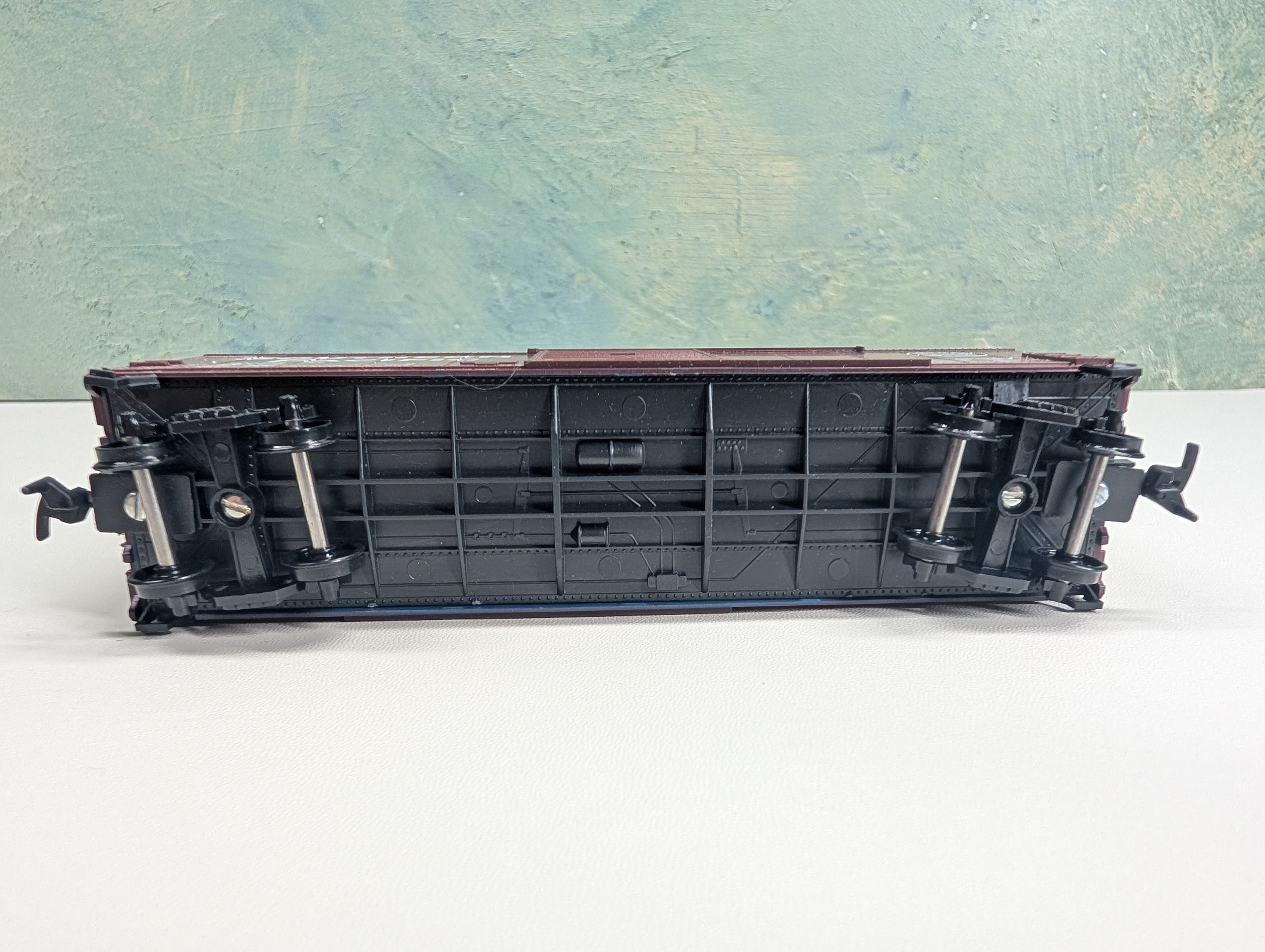 USED Roundhouse 1101 HO Scale 40' AAR Modern Box Car Southern Pacific TNO #59102