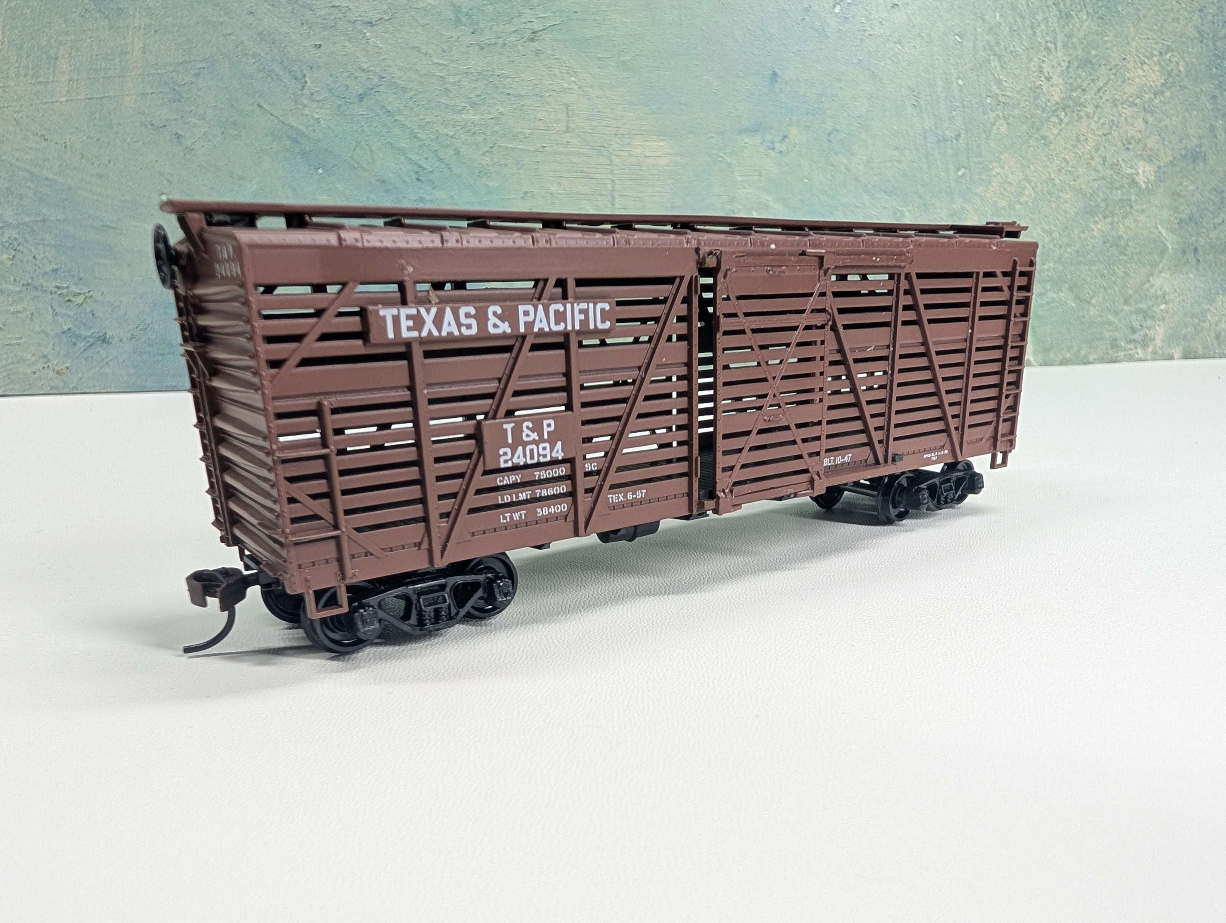 USED Athearn 1773 HO Scale 40' Stock Car Texas and Pacific T&P #24094