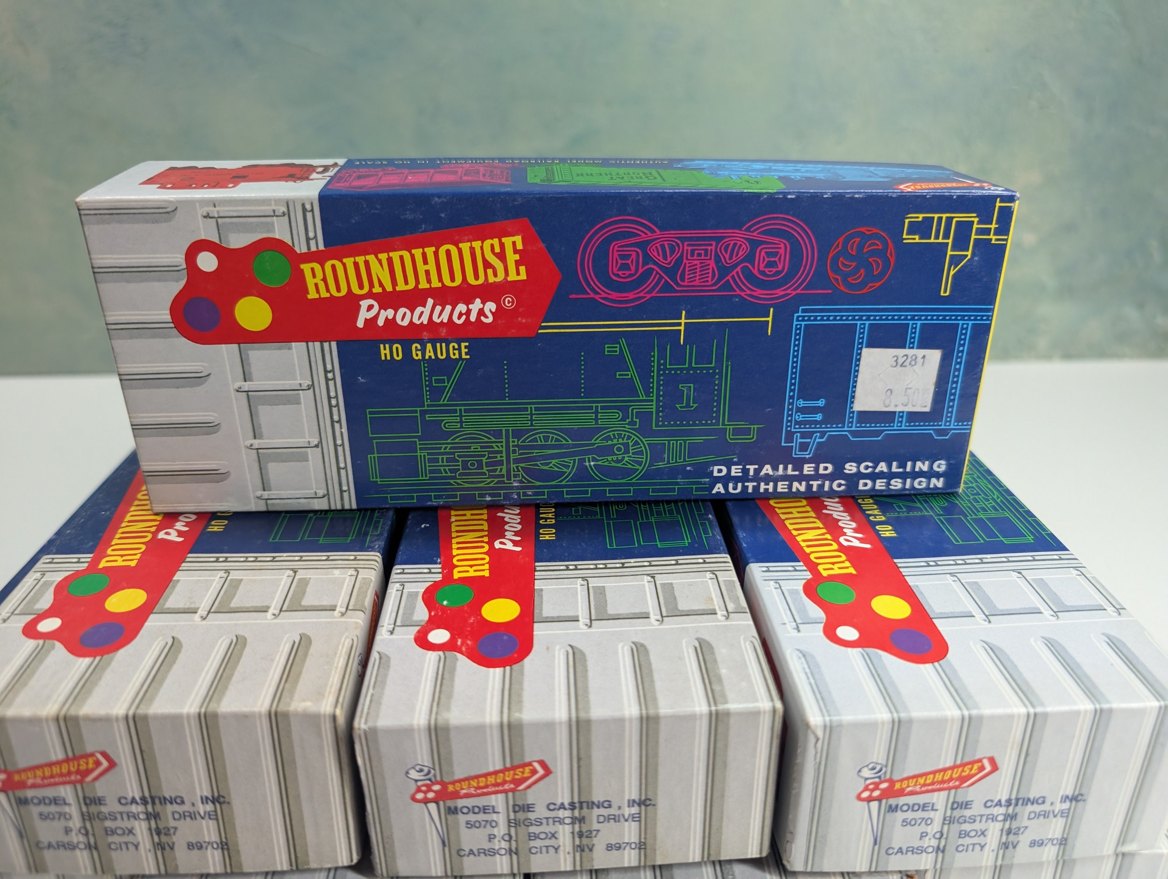 USED Athearn HO Scale Empty Train Boxes for Storage (8 pcs)