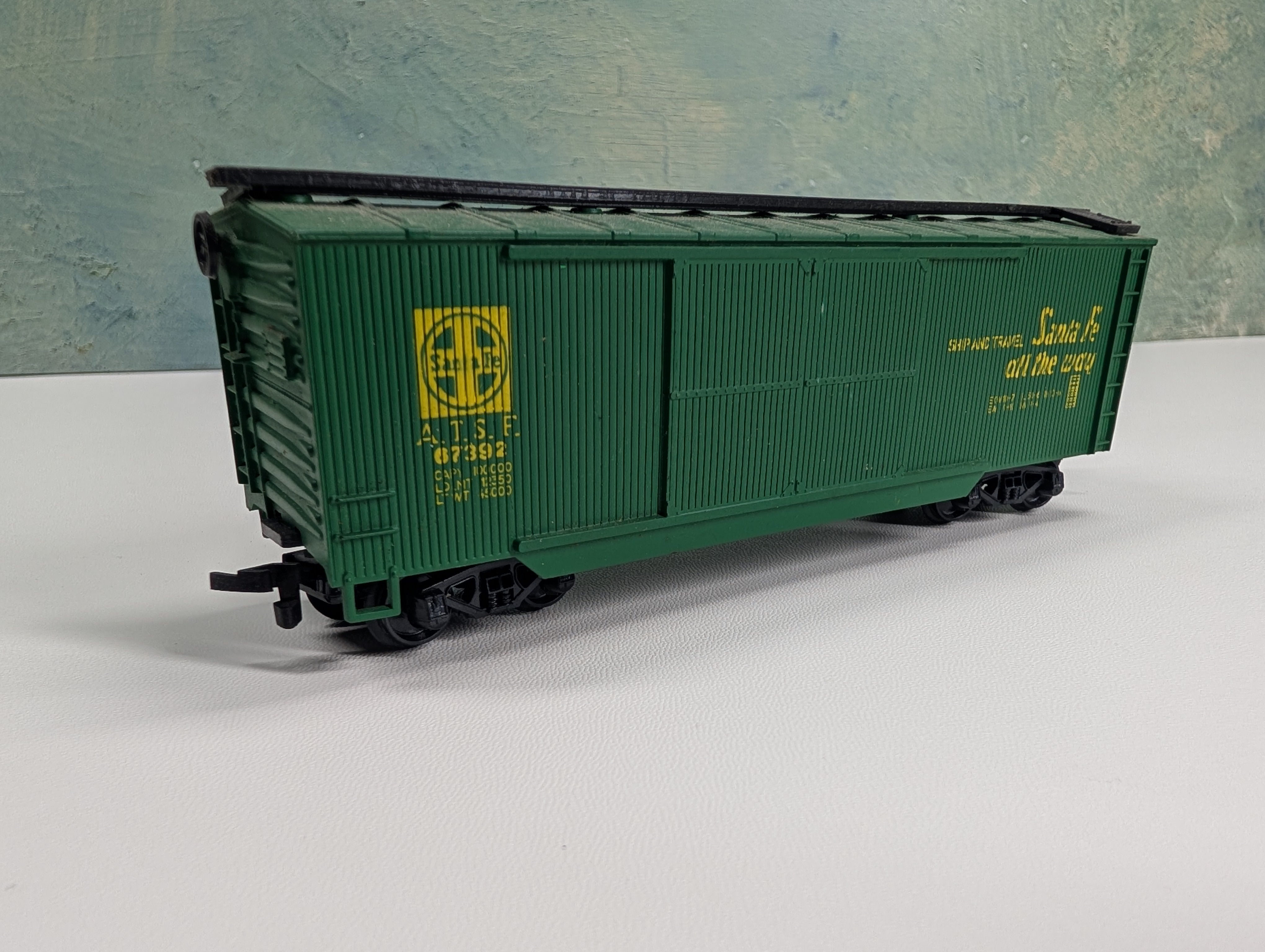 USED HO Scale Wooden Box Car Santa Fe ATSF #67391