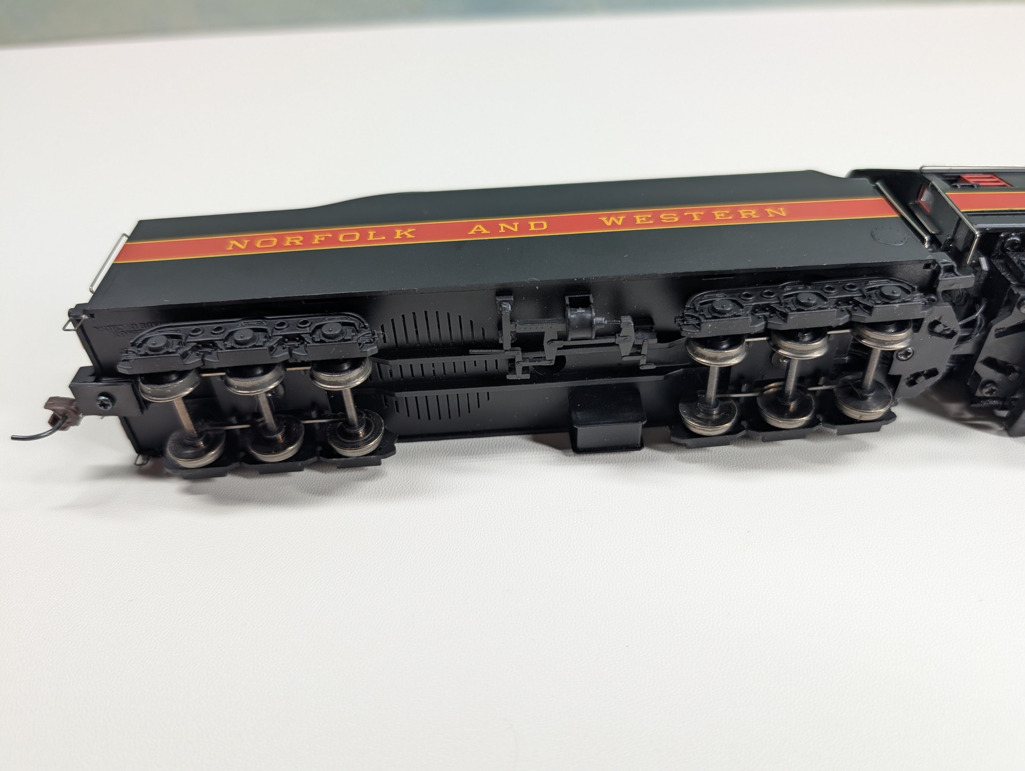 USED Bachmann HO Scale Spectrum 4-8-4 J-Class Steam Locomotive Norfolk & Western #610 Runs Well DC