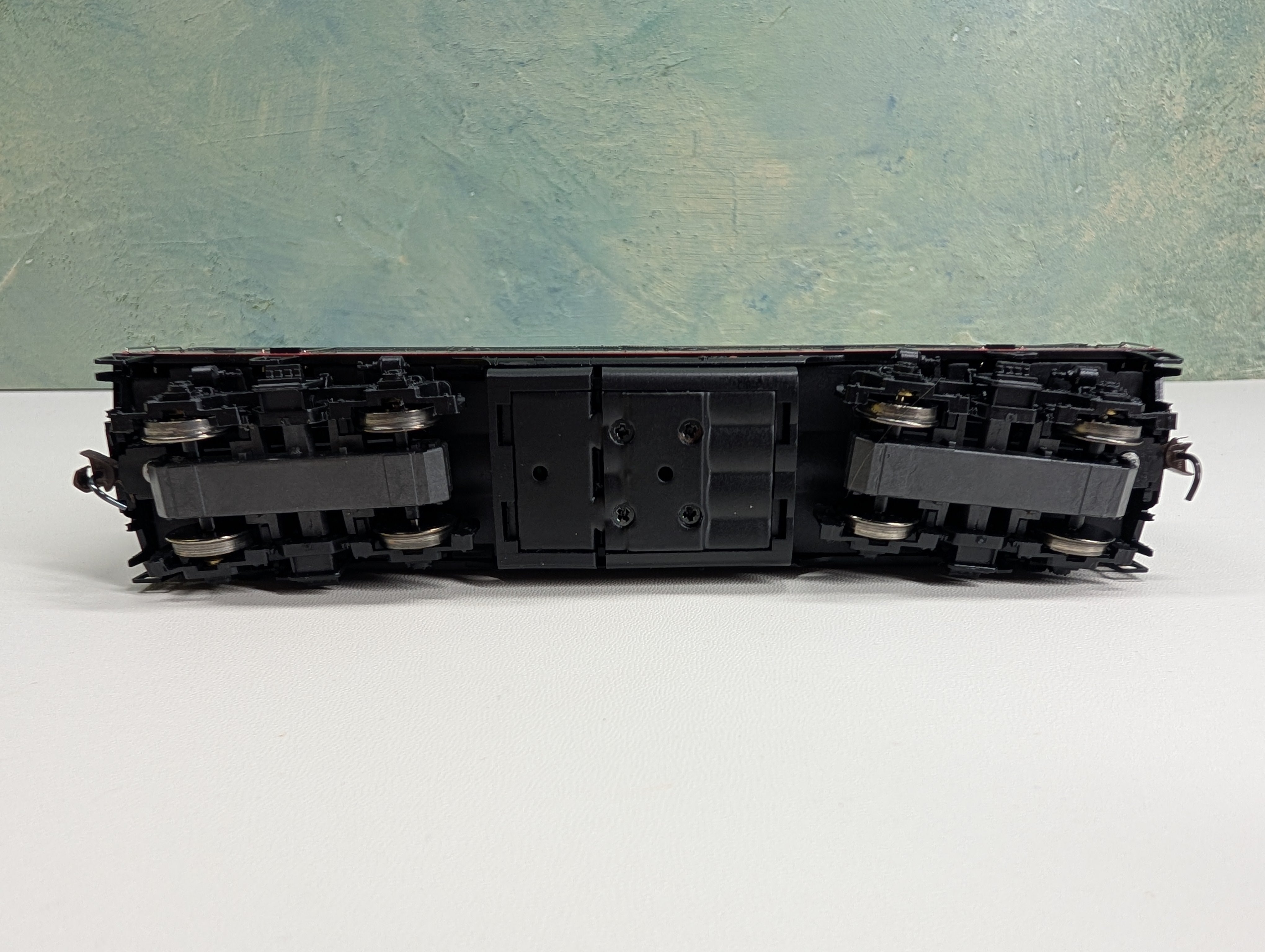 USED Athearn Genesis #G25011 HO Scale F3B Diesel Locomotive Southern Pacific #8003 Runs Great DC