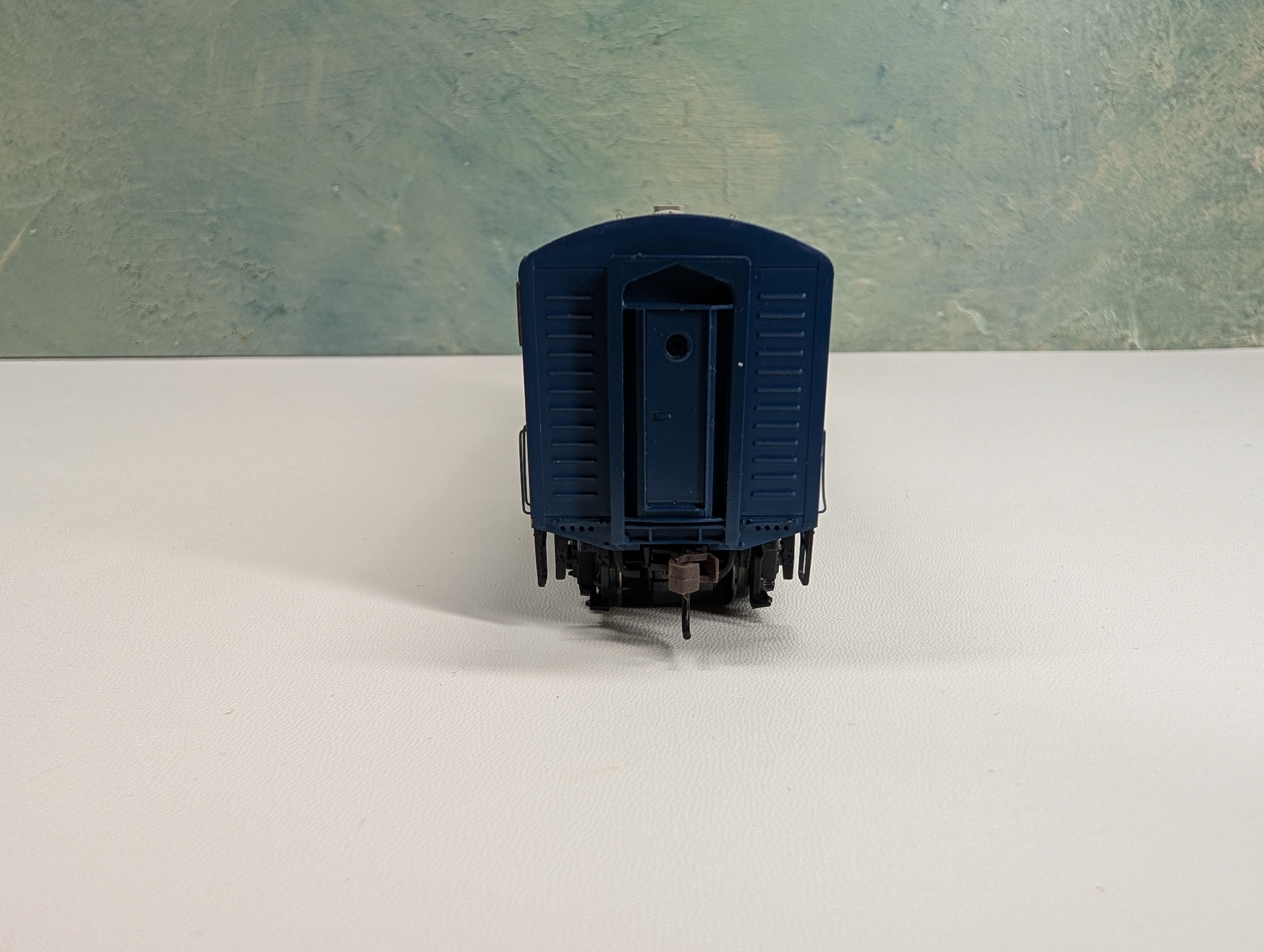 USED Athearn Genesis #G1720B HO Scale F-7B Phase 1 Passenger Diesel Locomotive Texas and Pacific #1531B Runs Great DC