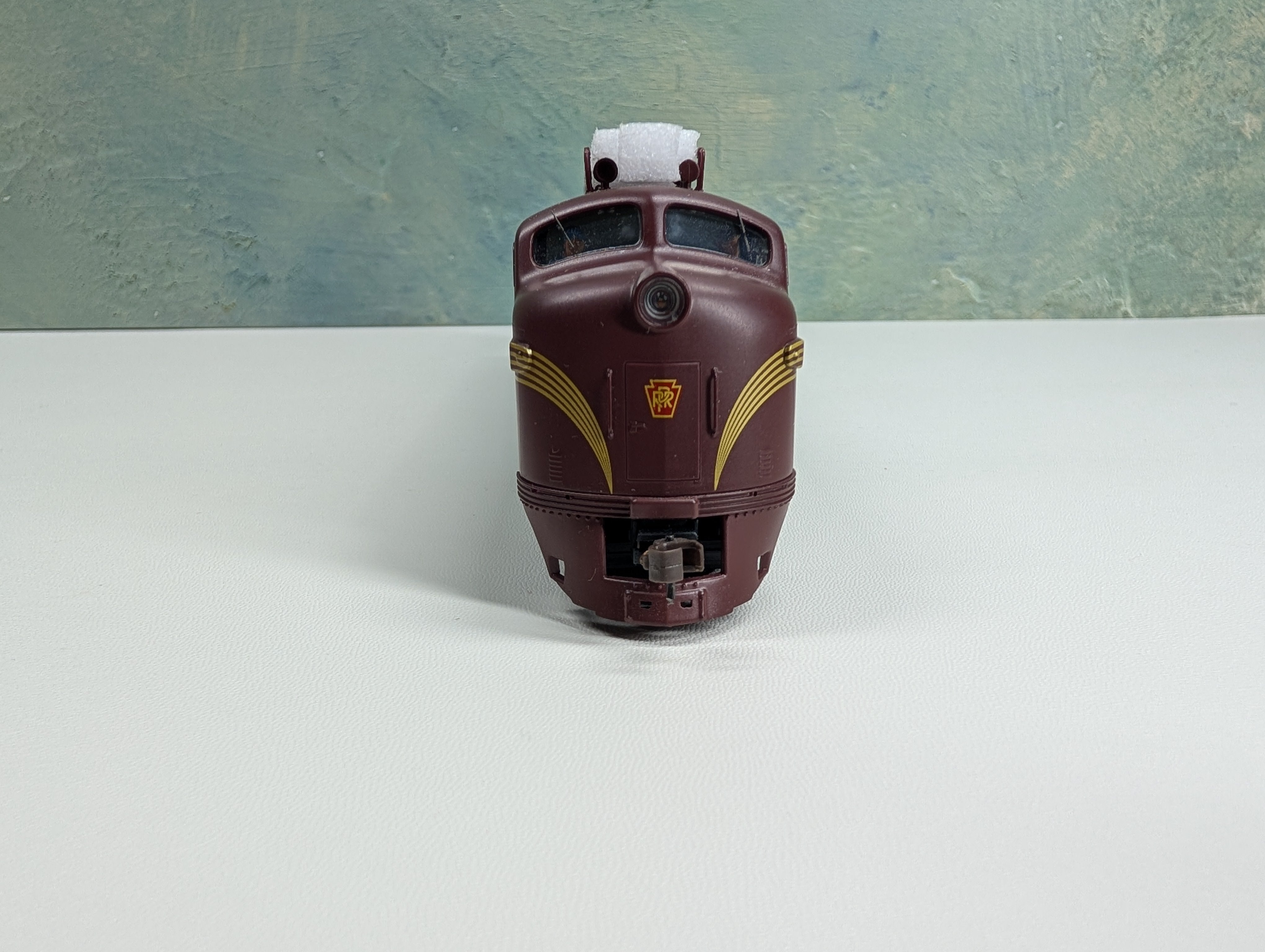 USED Broadway Limited 755 HO Scale E7A Tuscan Red Diesel Locomotive Pennsylvania #5843A Runs Great DCC