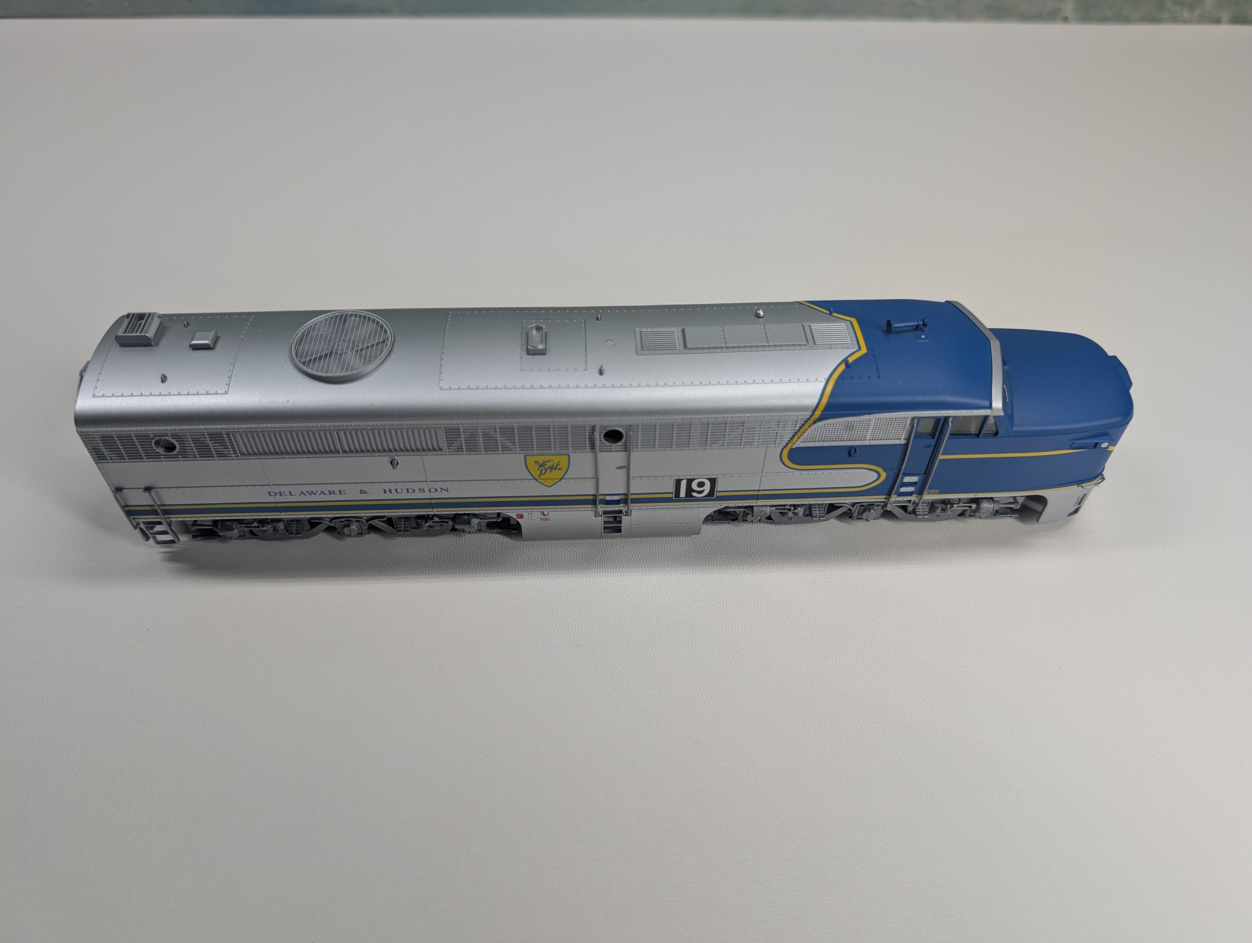 USED Life-Like HO Scale Alco PA1 Diesel Locomotive Proto 2000 w/ Mars Light Delaware and Hudson D&H #19 Runs Great DC
