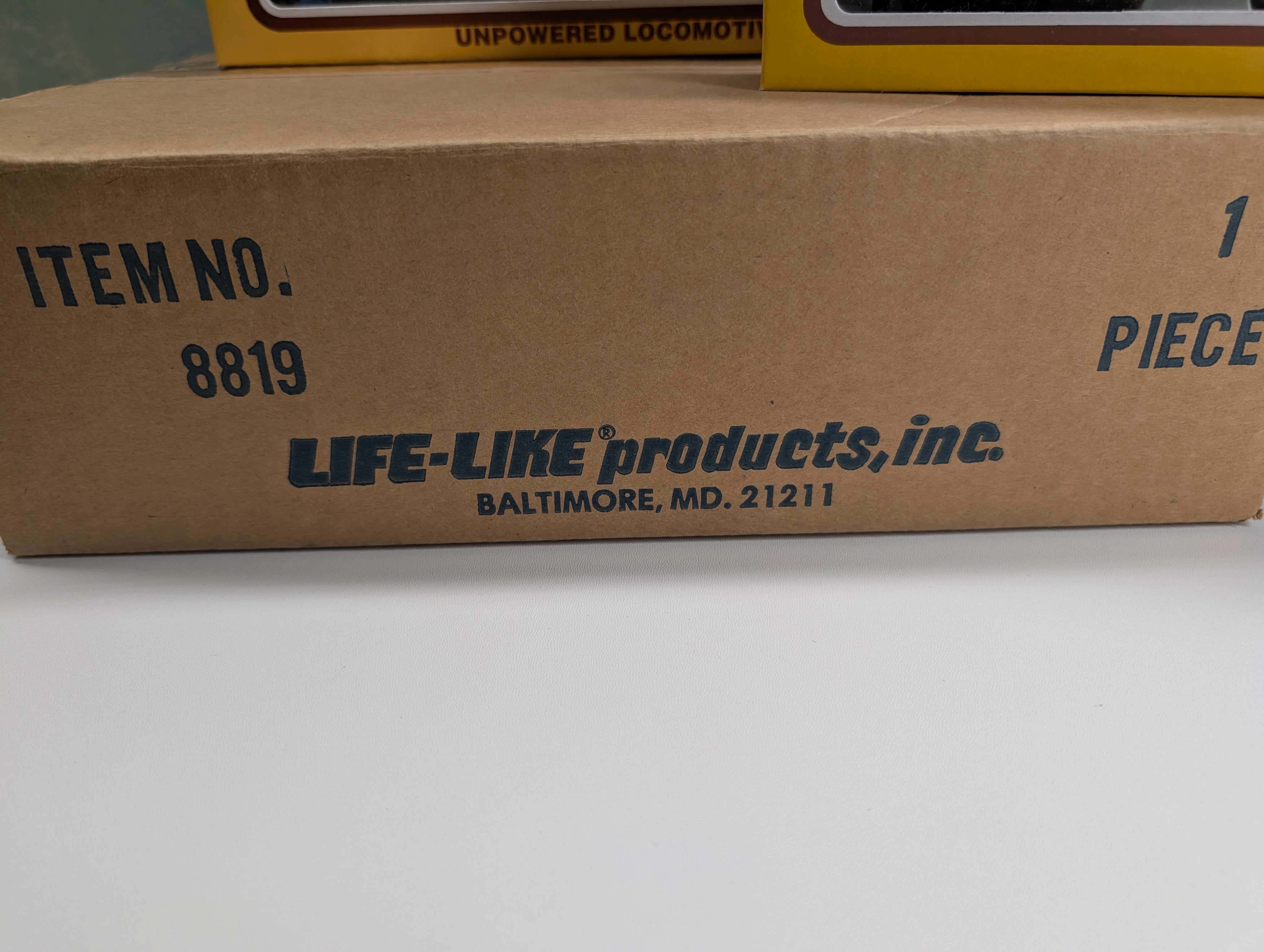 USED Life-Like 8819 HO Scale Armstrong Train Set w/ Dummy Locomotive