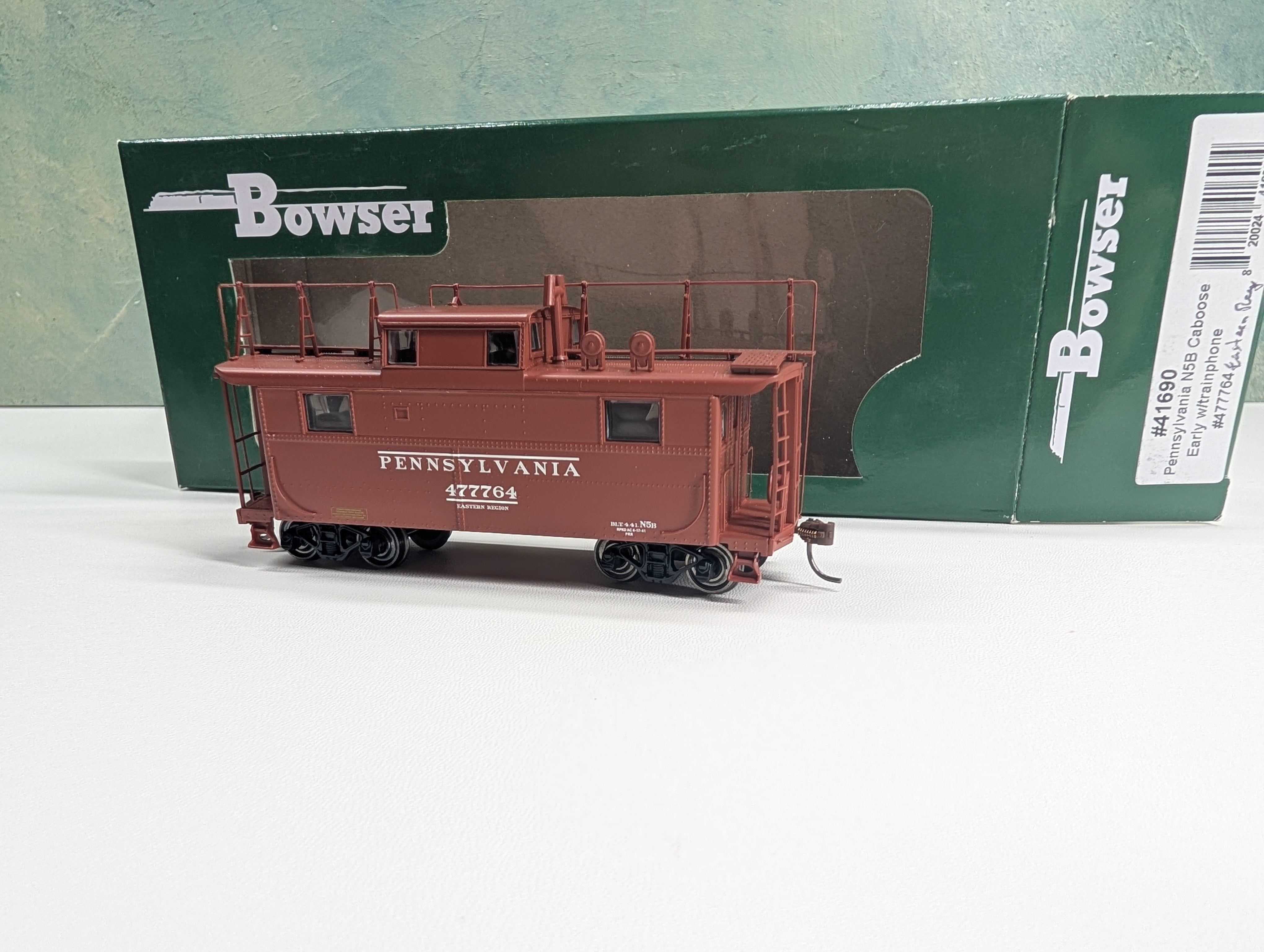 USED Bowser 41690 HO Scale N5B Caboose Eastern Region Early Scheme with Trainphone Pennsylvania #477764
