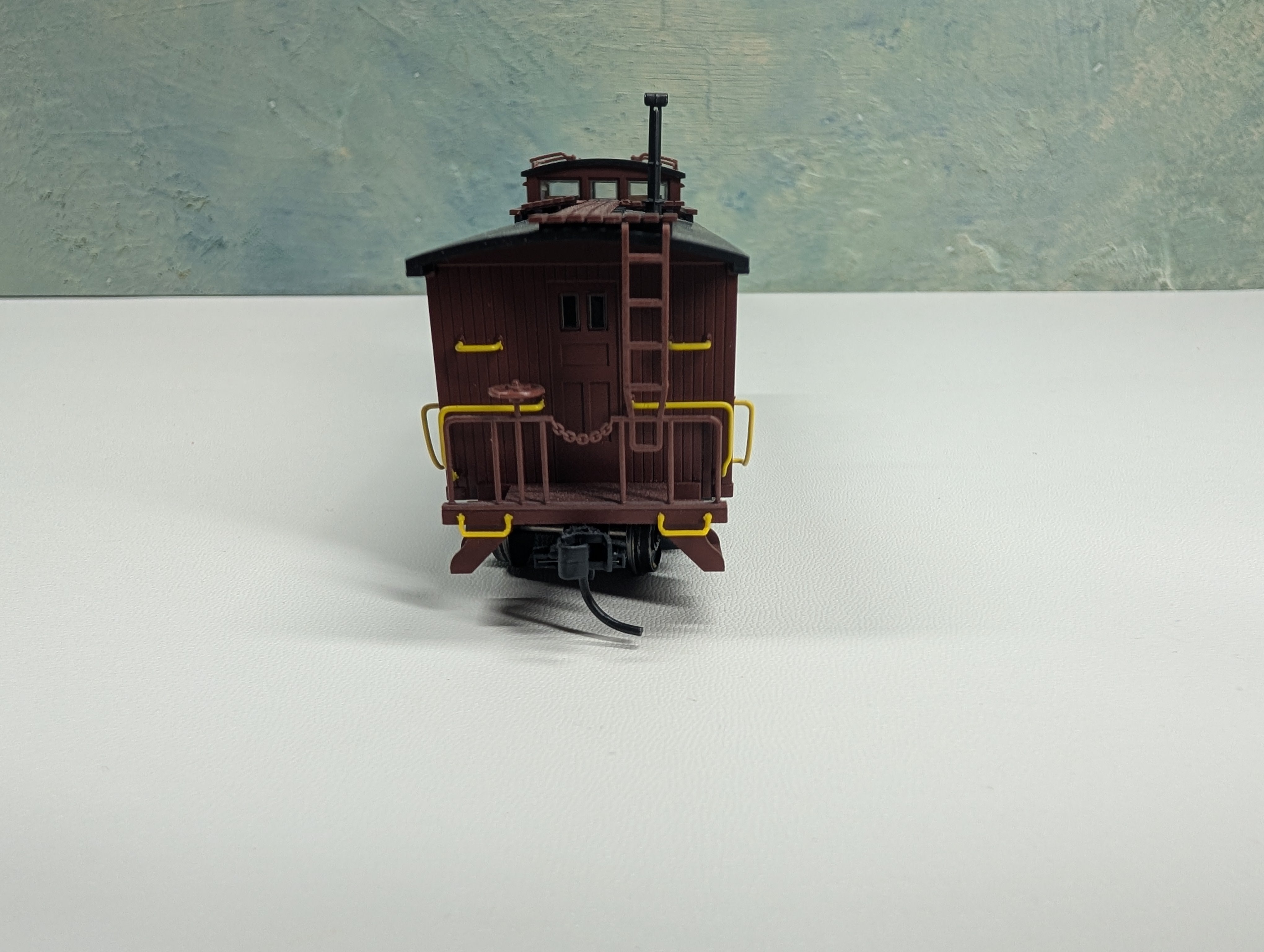 USED Trix 24909 HO Scale Wood Side Caboose RP 25 New York Central NYC #19453 Hudson Division