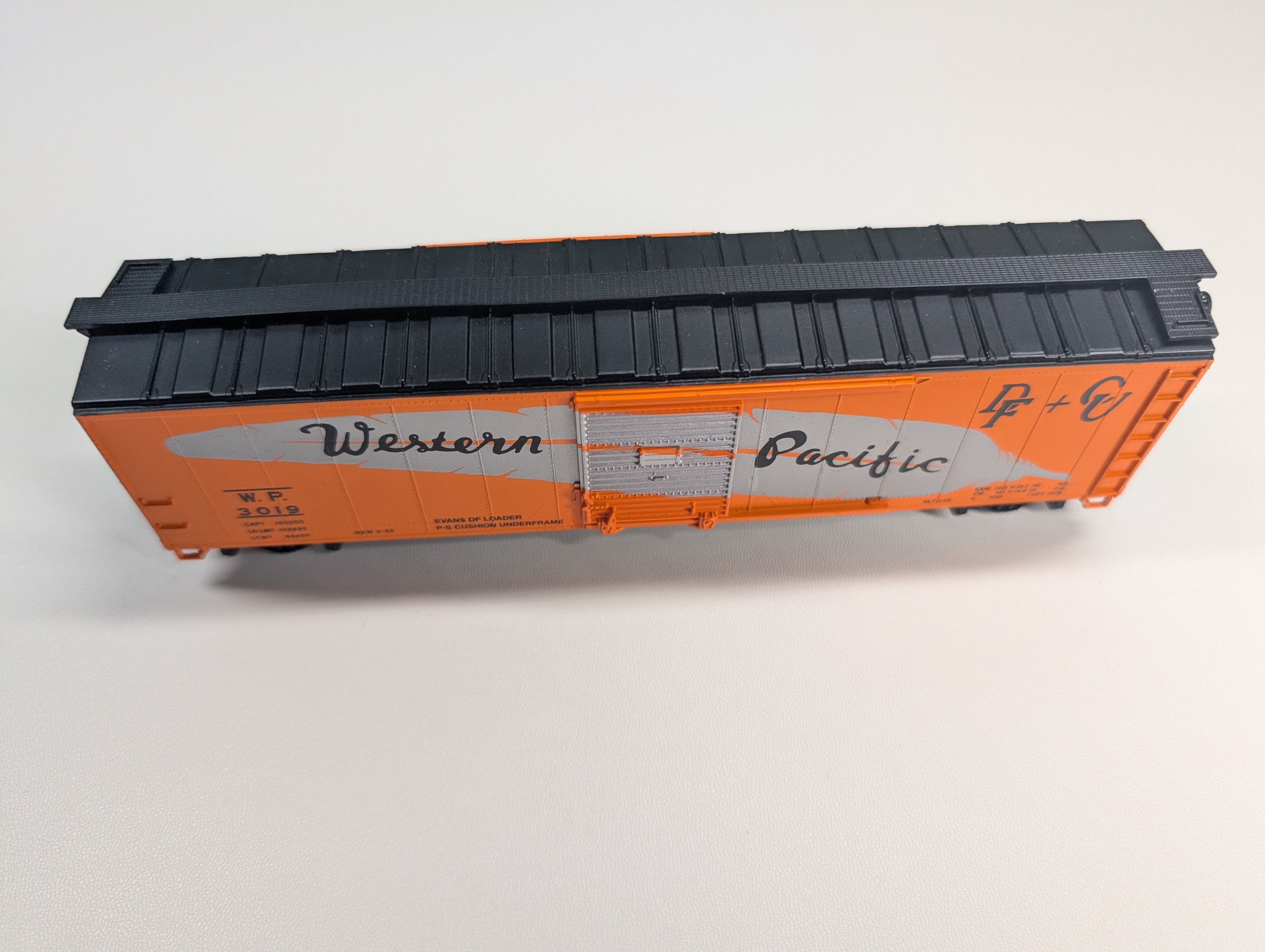 USED Athearn 7072 HO Scale 50' SD Box Car Western Pacific WP #3019