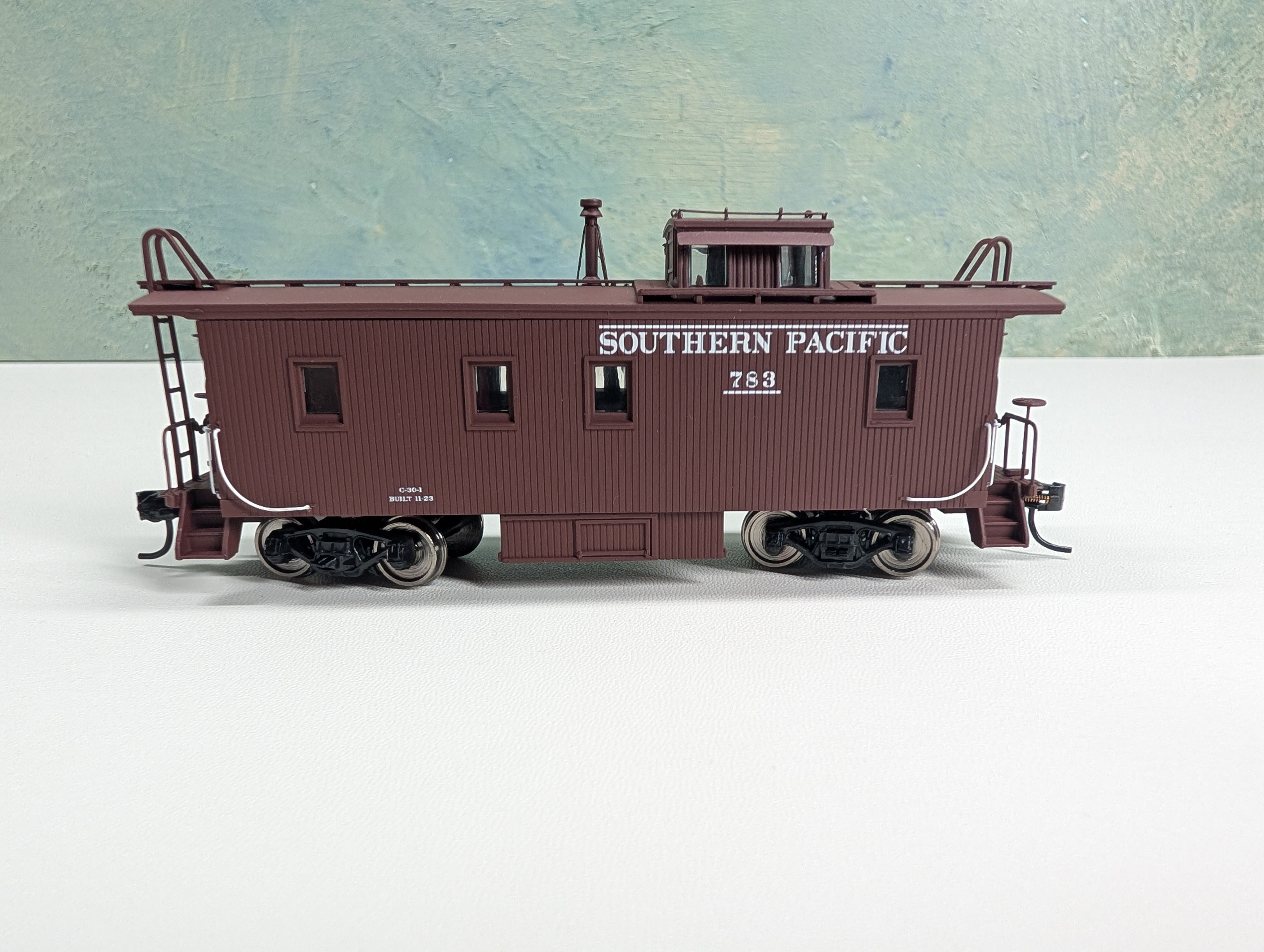 USED Walthers 932-7612 HO Scale C-30-1 Wood Caboose Southern Pacific #783