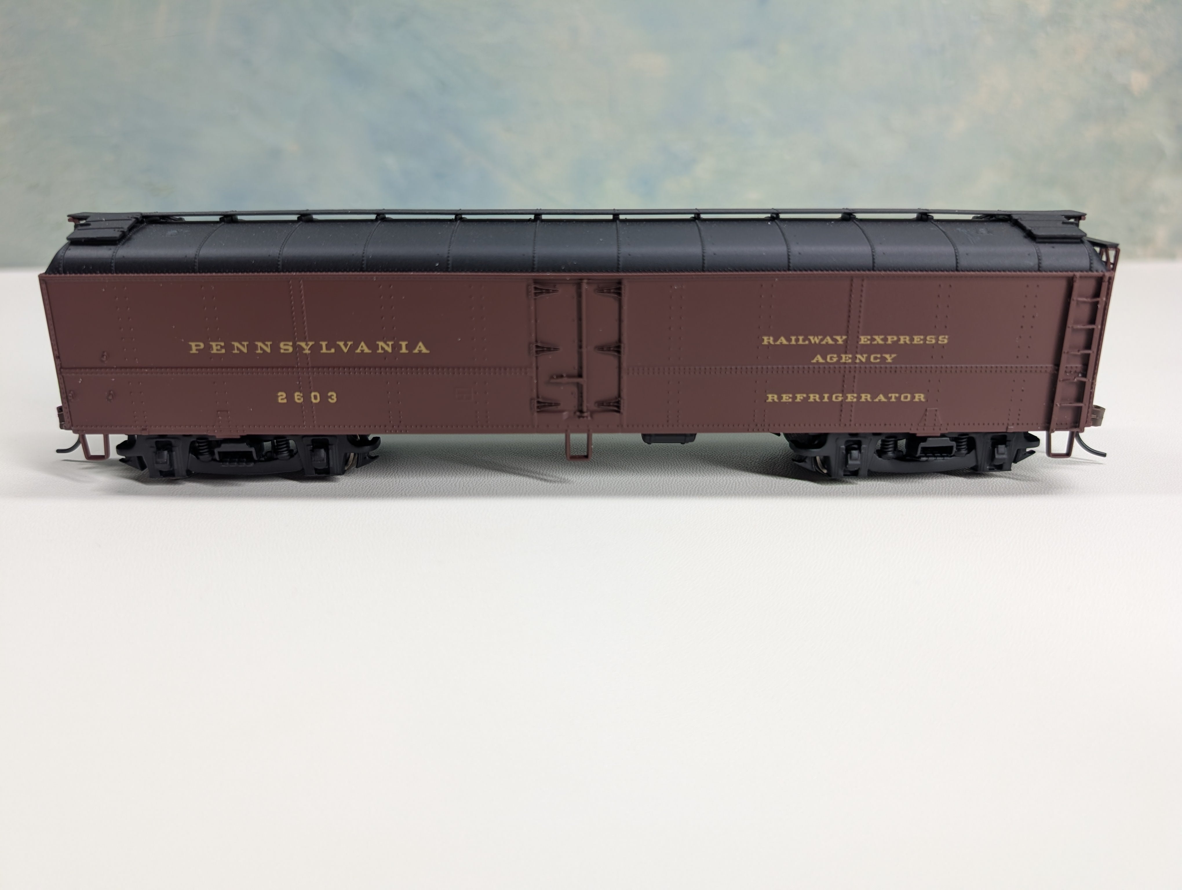 USED Walthers 932-5882 HO Scale R50B Express Reefer Post War Scheme Pennsylvania Railway Express Agency #2603