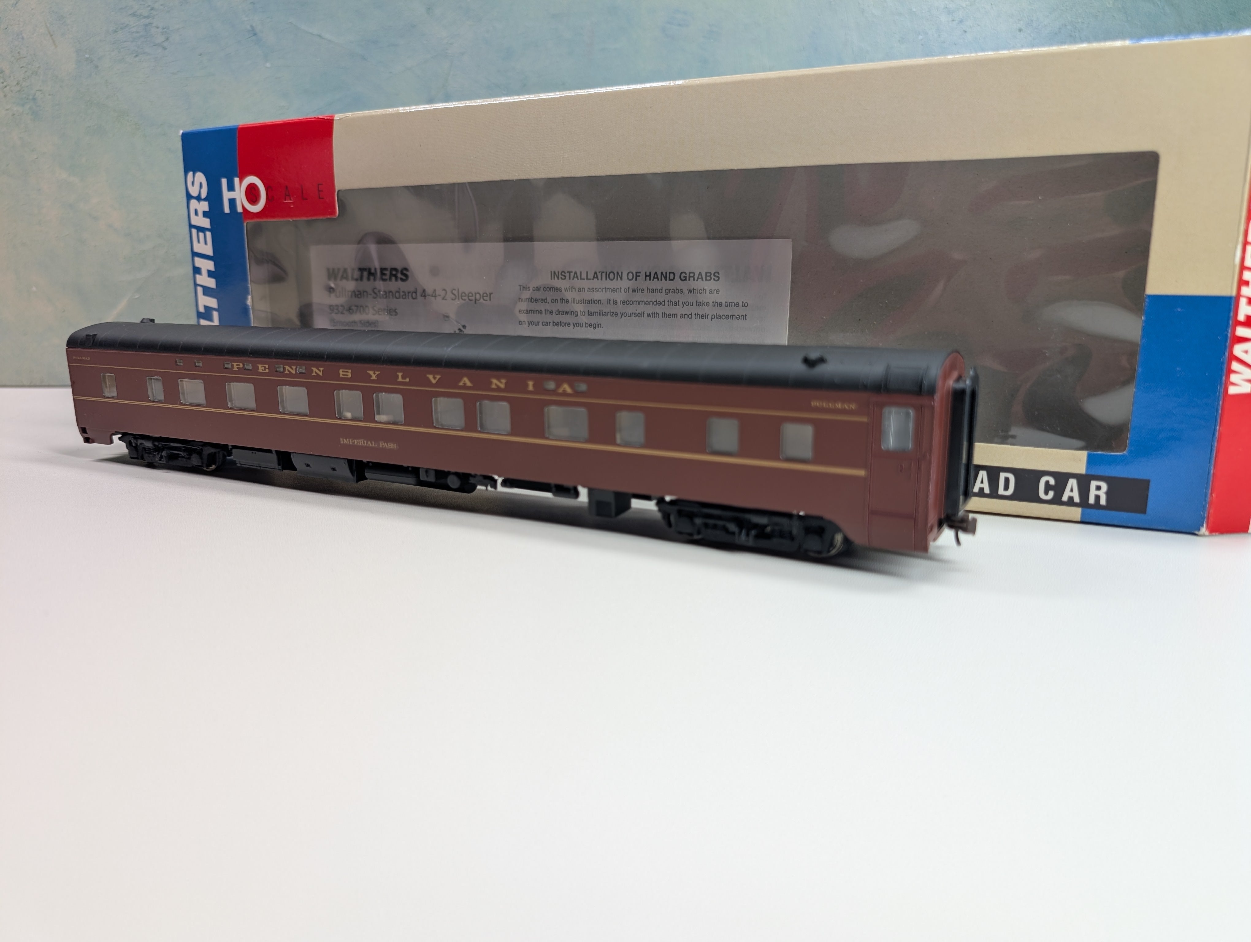 USED Walthers 932-6707 HO Scale Pullman-Standard 4-4-2 Sleeper Passenger Car Pennsylvania Imperial Pass