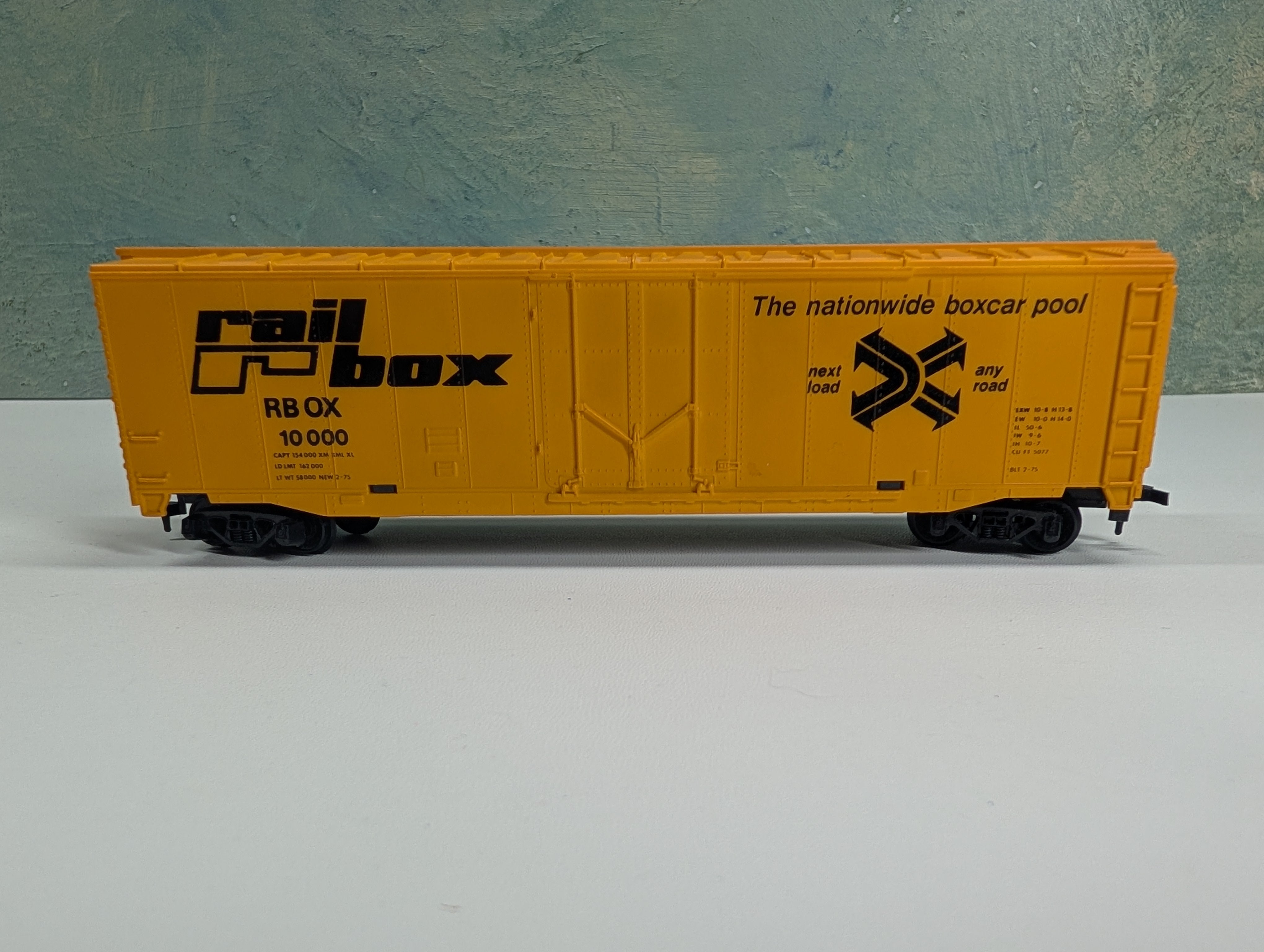 USED Tyco HO Scale 50' Box Car Railbox RBOX #10000