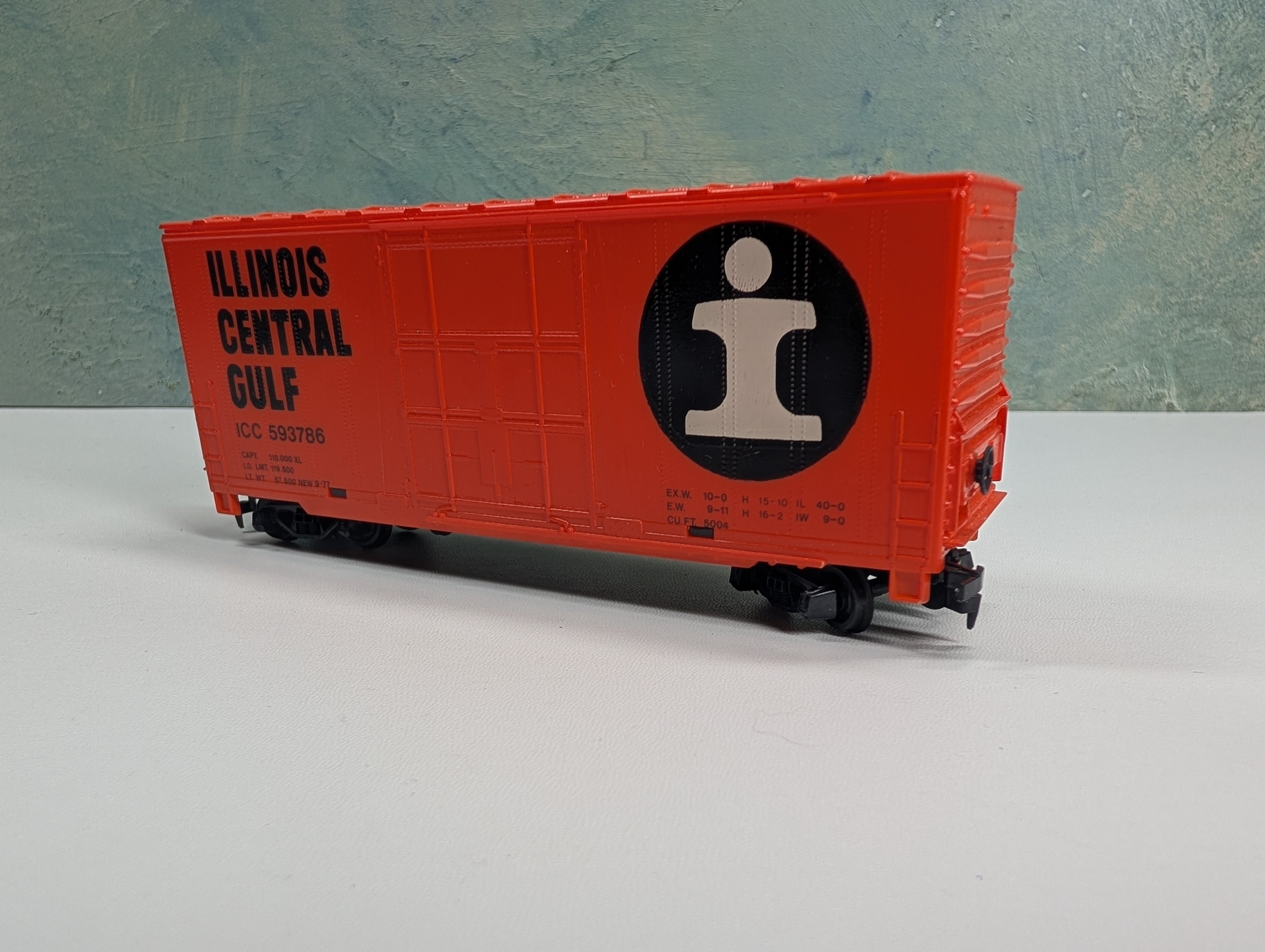 USED Tyco HO Scale HI-Cube Box Car Illinois Central Gulf ICC #593786