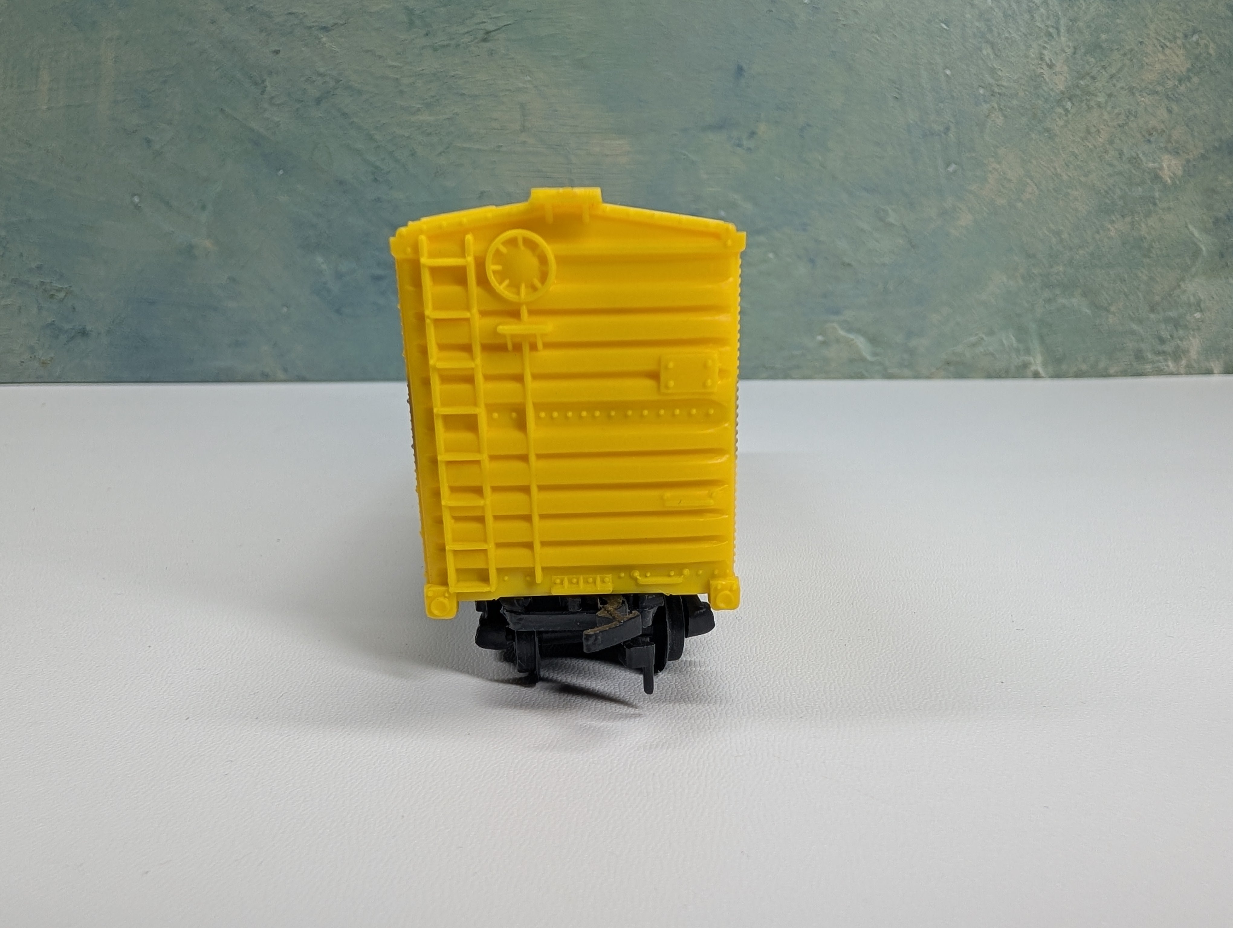 USED Model Power HO Scale 40' Box Car Timken #46007