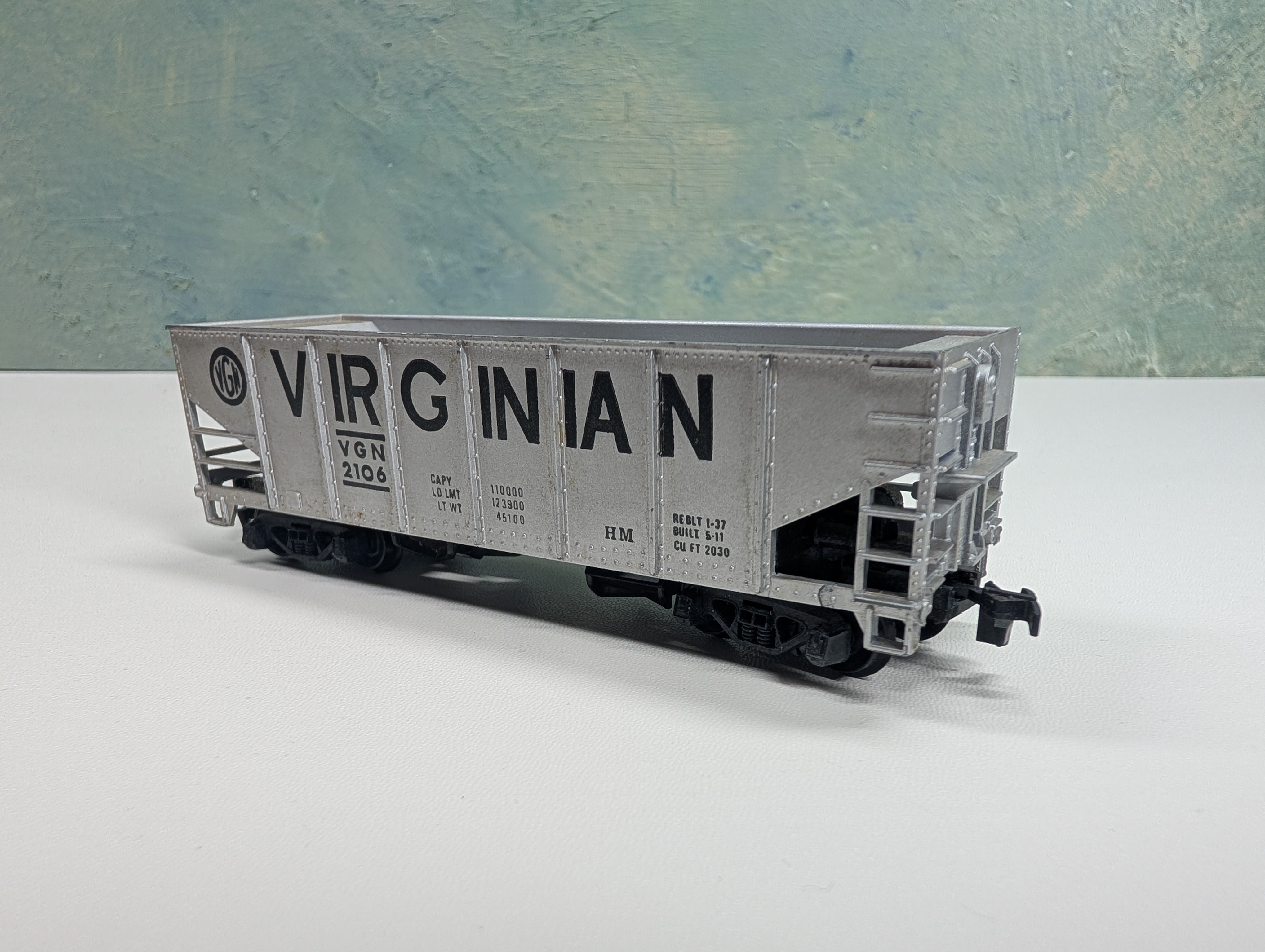 USED Tyco HO Scale Operating Hopper Virginian VGN #2106