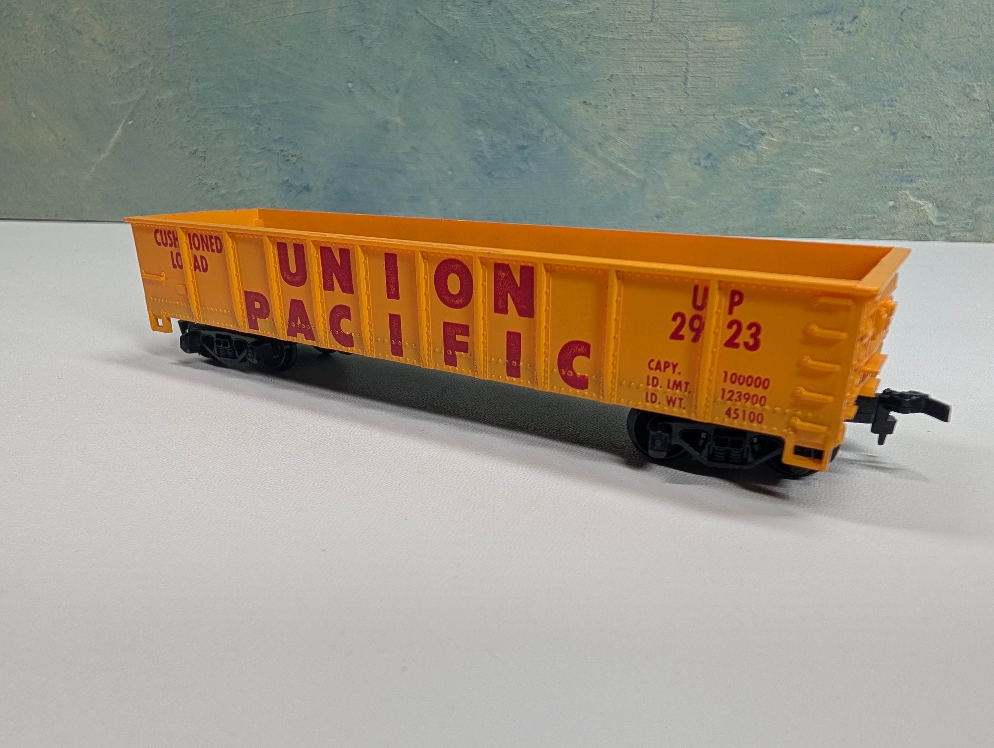 USED Tyco HO Scale Gondola Union Pacific UP #2923